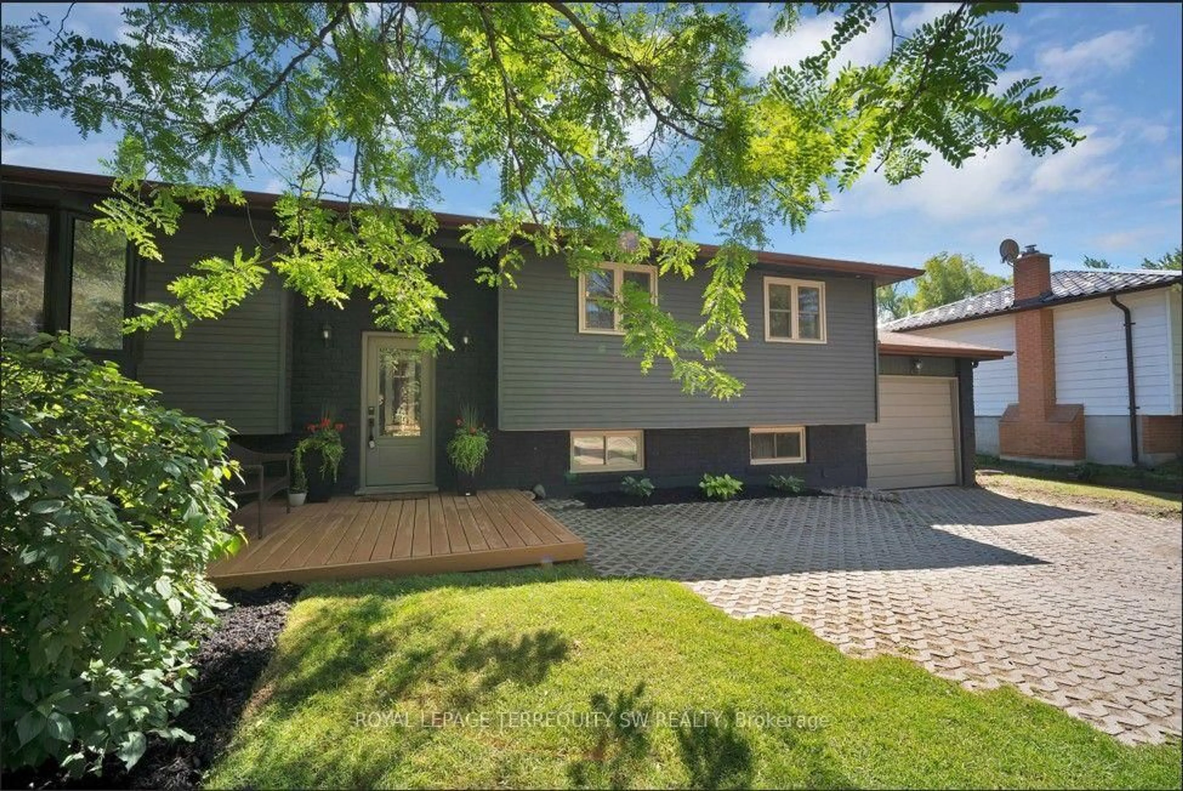 Unknown for 2249 Willard Ave, Innisfil Ontario L9S 2B8