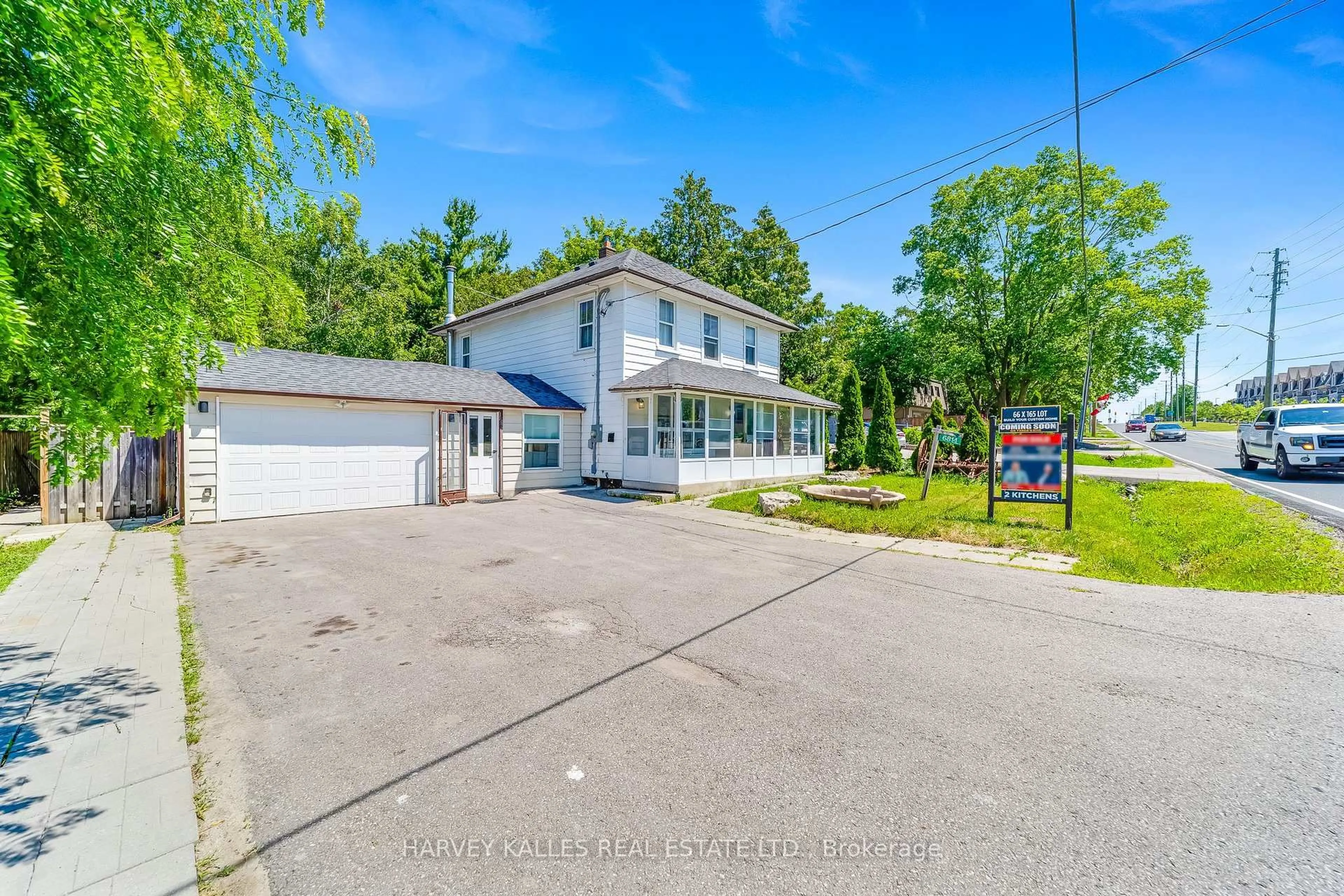 A pic from outside/outdoor area/front of a property/back of a property/a pic from drone, street for 6814 14th Ave, Markham Ontario L6B 1A8