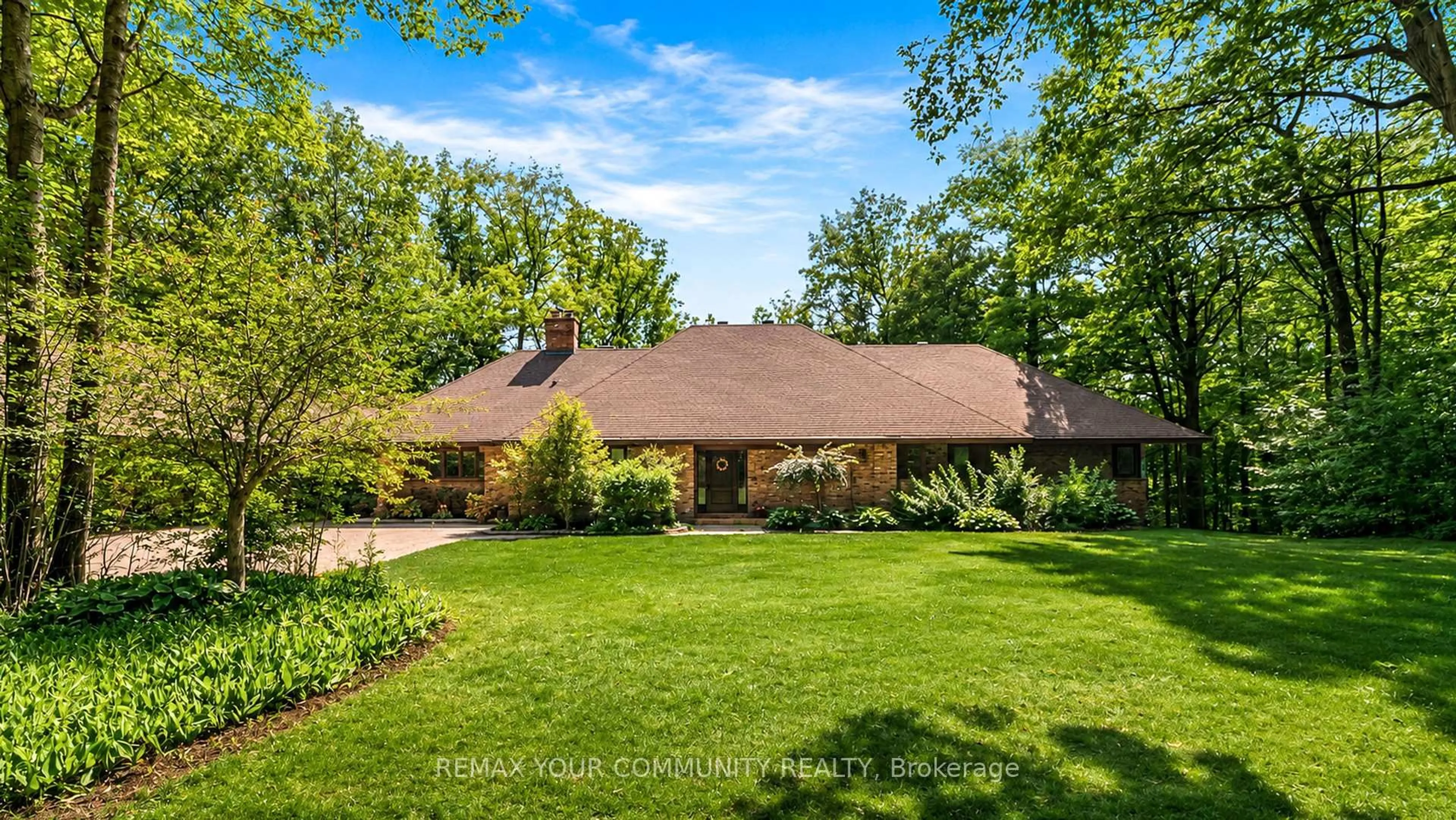 Home with brick exterior material, street for 76 Trailwood Cres, Richmond Hill Ontario L4E 3L9
