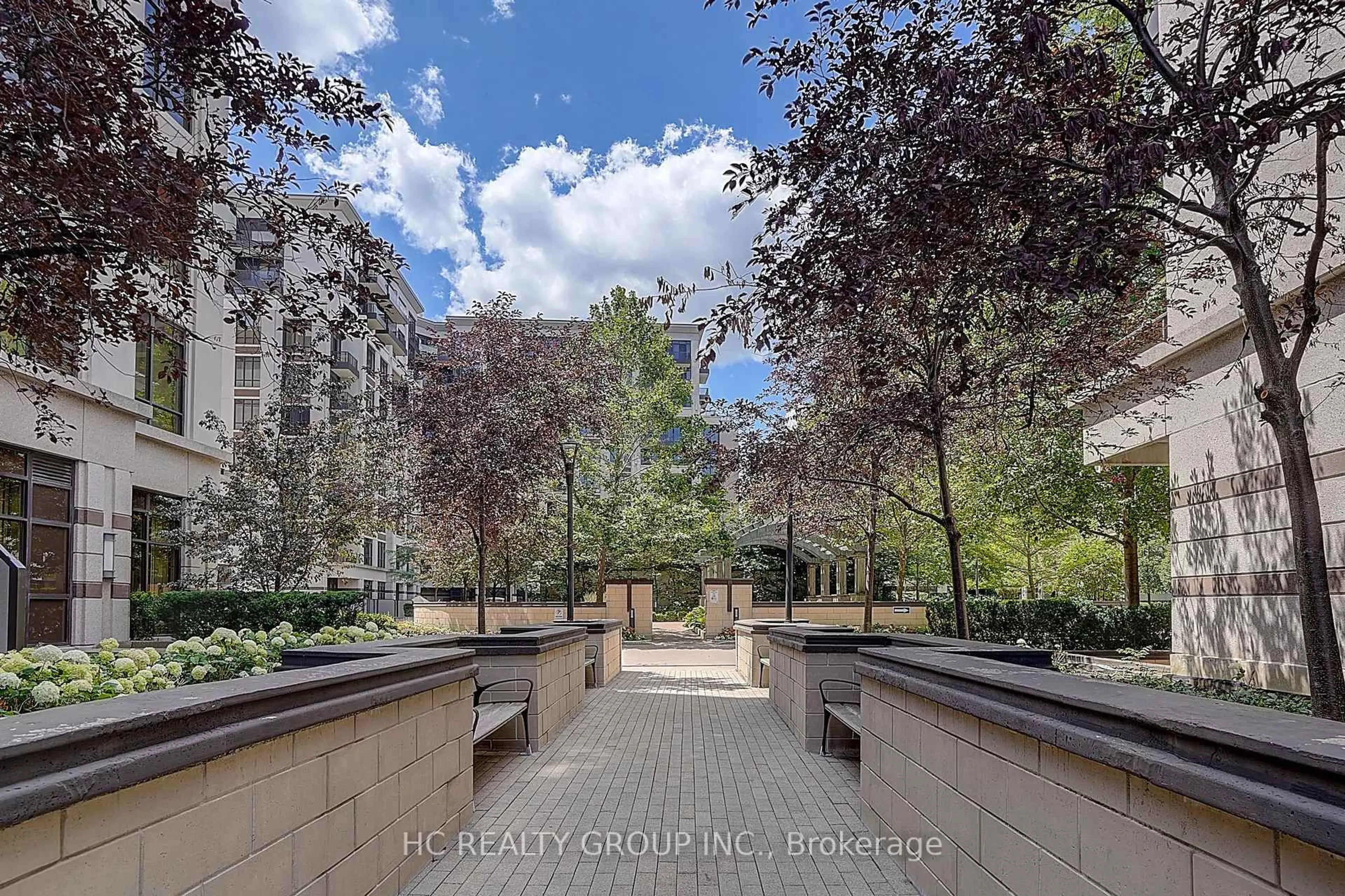 Patio, street for 33 Clegg Rd #205, Markham Ontario L6G 0G6