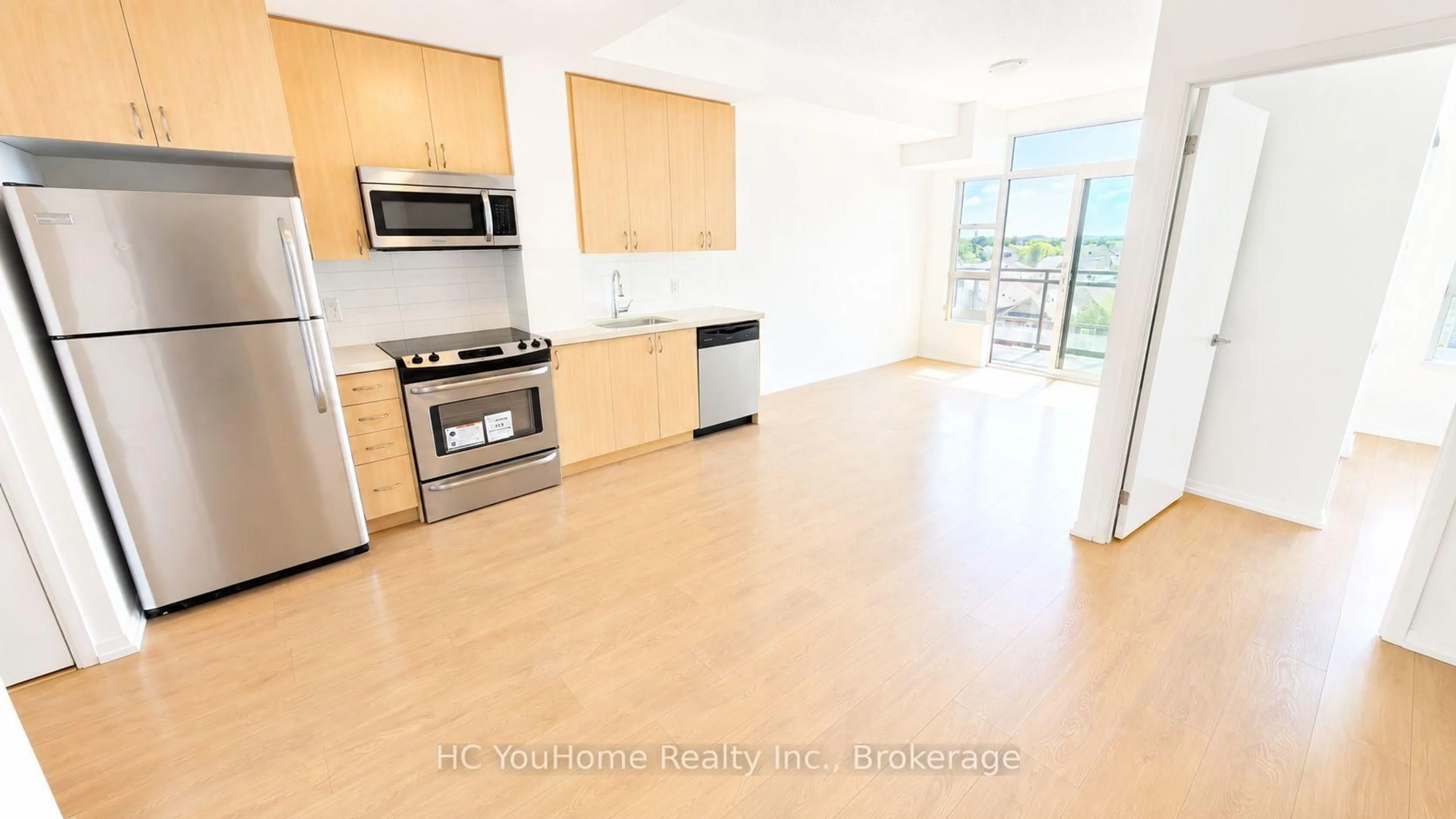 Standard kitchen, unknown for 540 Bur Oak Ave #526, Markham Ontario L6C 0Y2