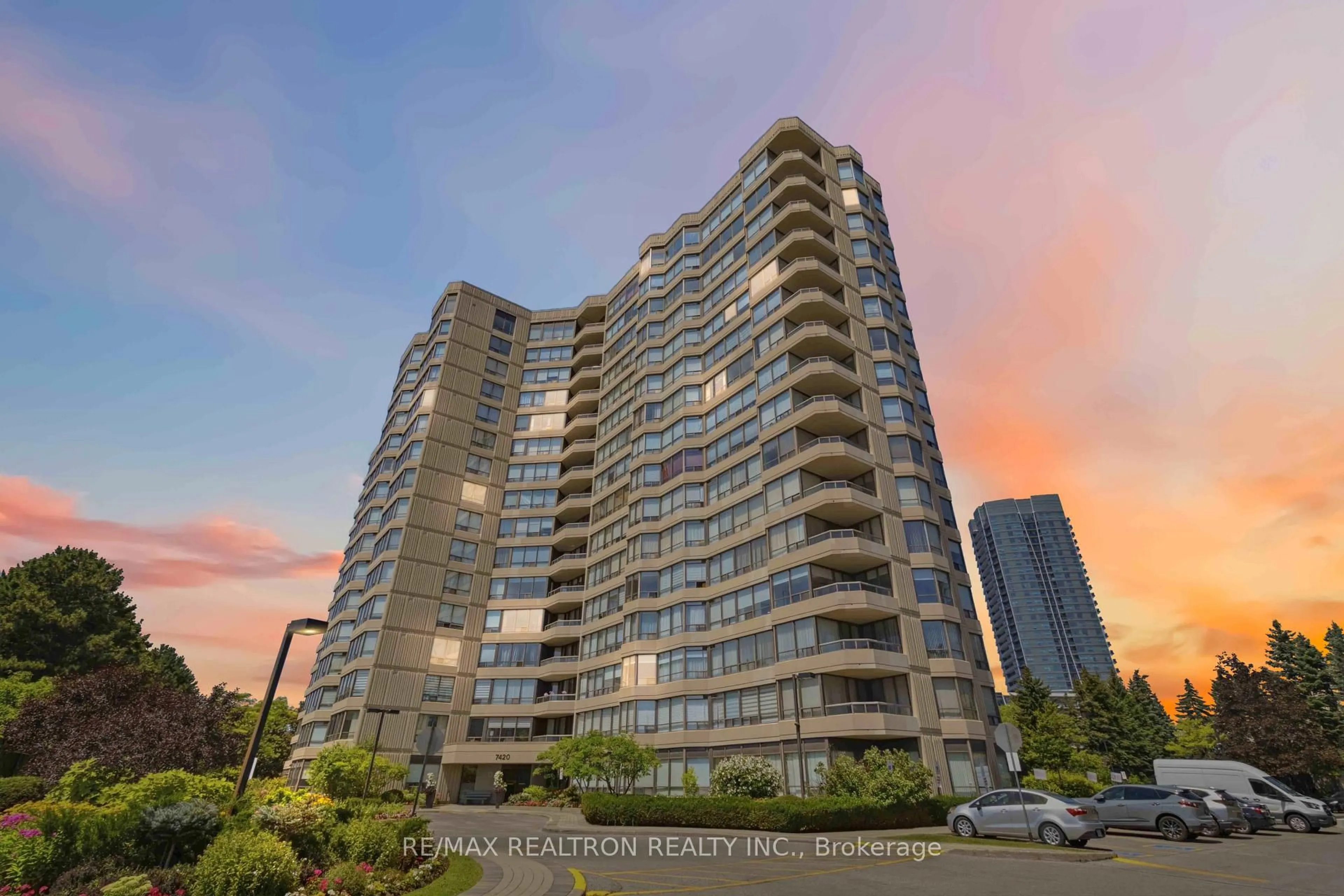 Unknown for 7420 Bathurst St #812, Vaughan Ontario L4J 6X4