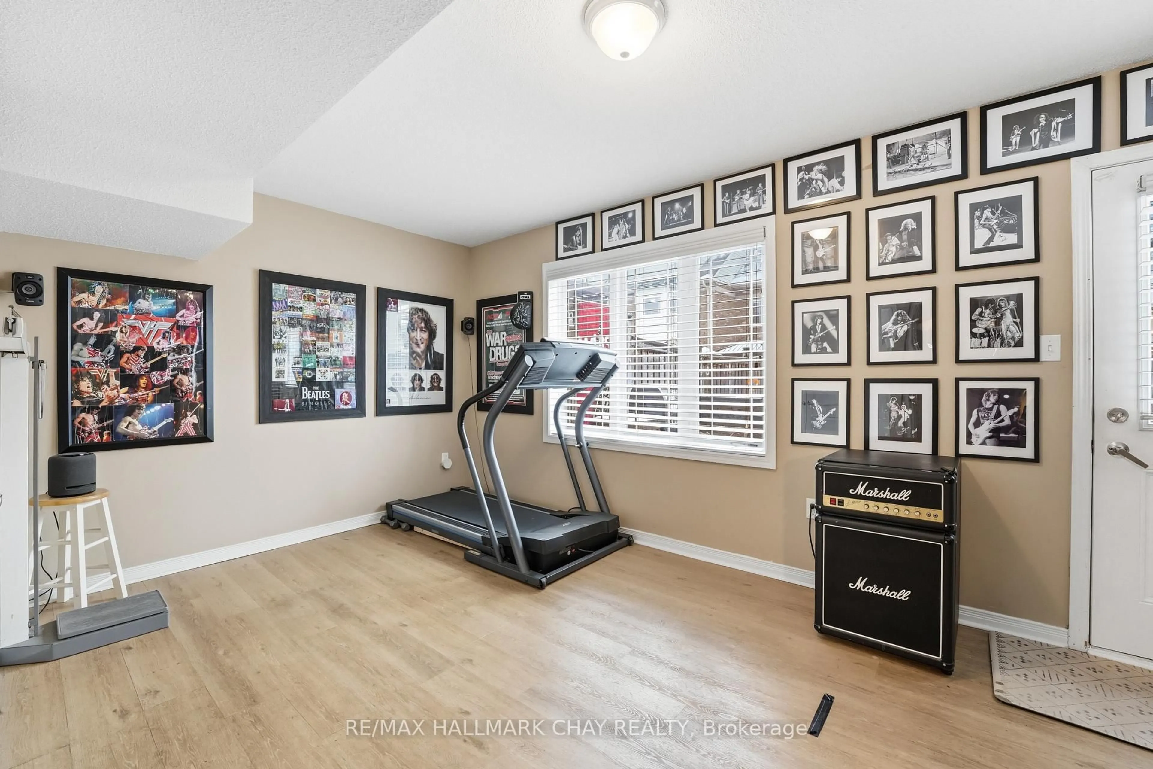 Gym or fitness room for 1280 Coleman Cres, Innisfil Ontario L9S 0G6