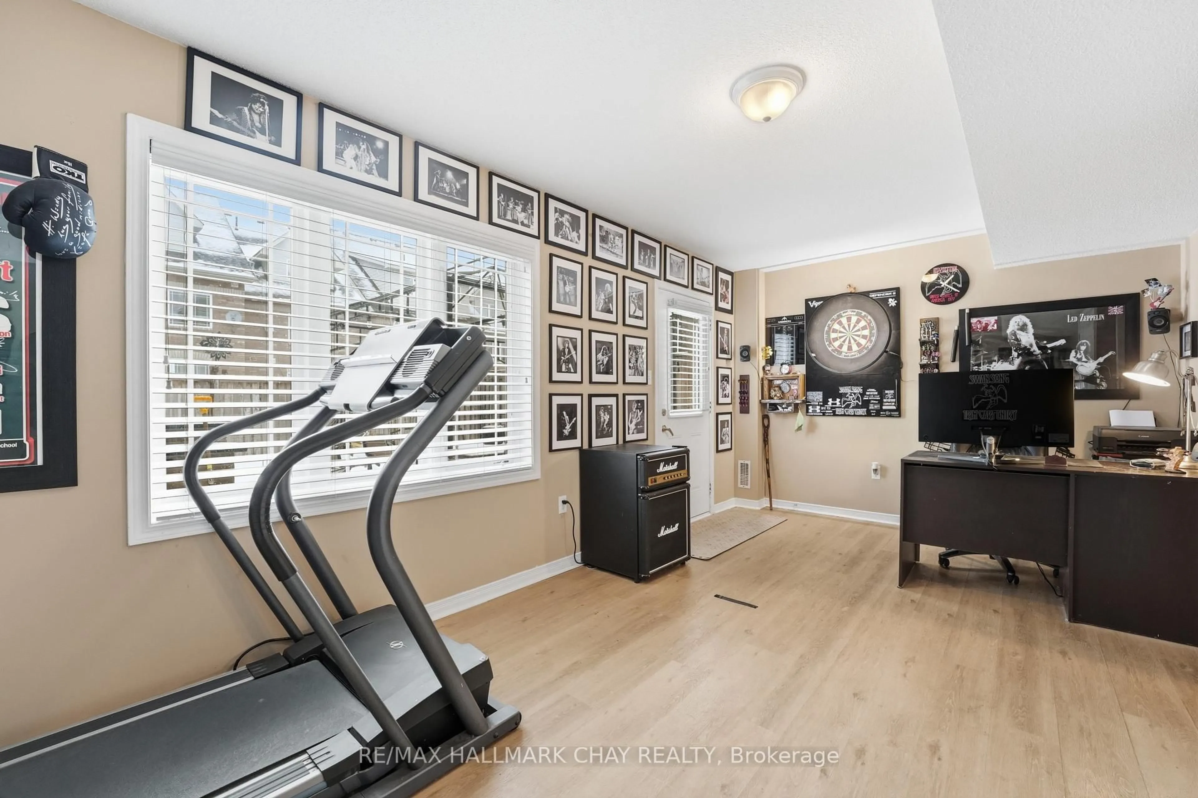 Gym or fitness room for 1280 Coleman Cres, Innisfil Ontario L9S 0G6