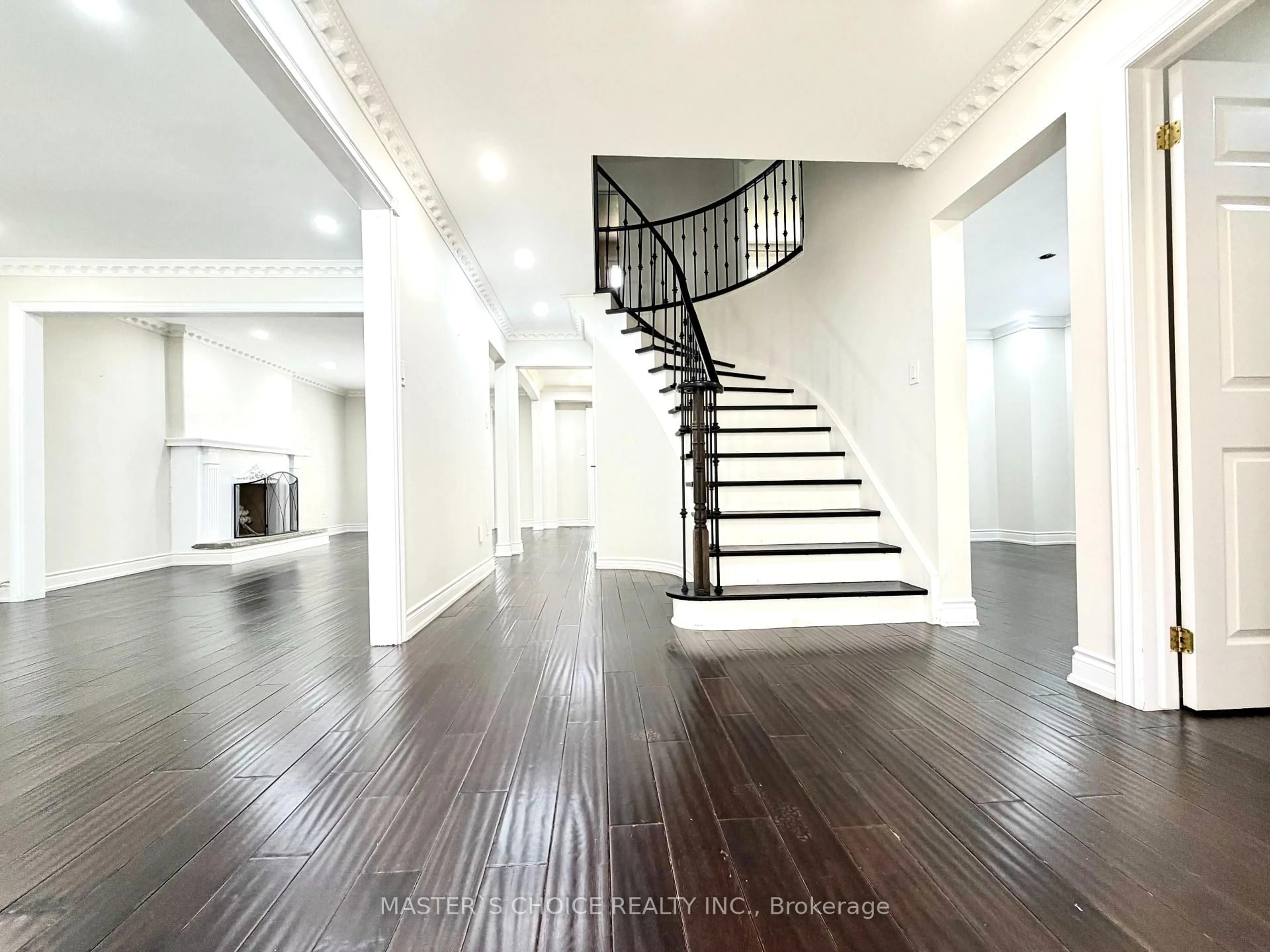 Indoor foyer for 212 Fincham Ave, Markham Ontario L3P 4B5