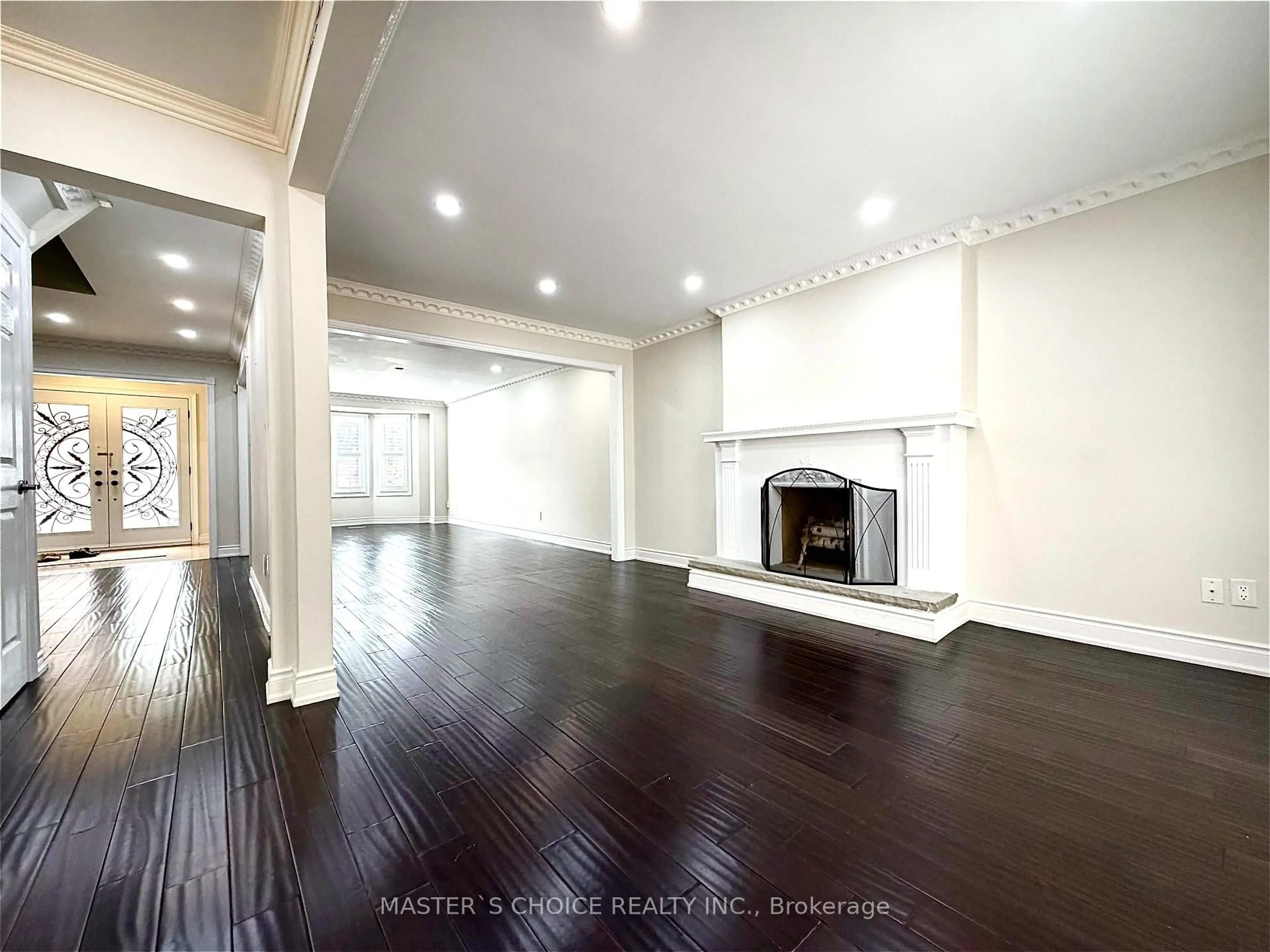 Indoor foyer for 212 Fincham Ave, Markham Ontario L3P 4B5