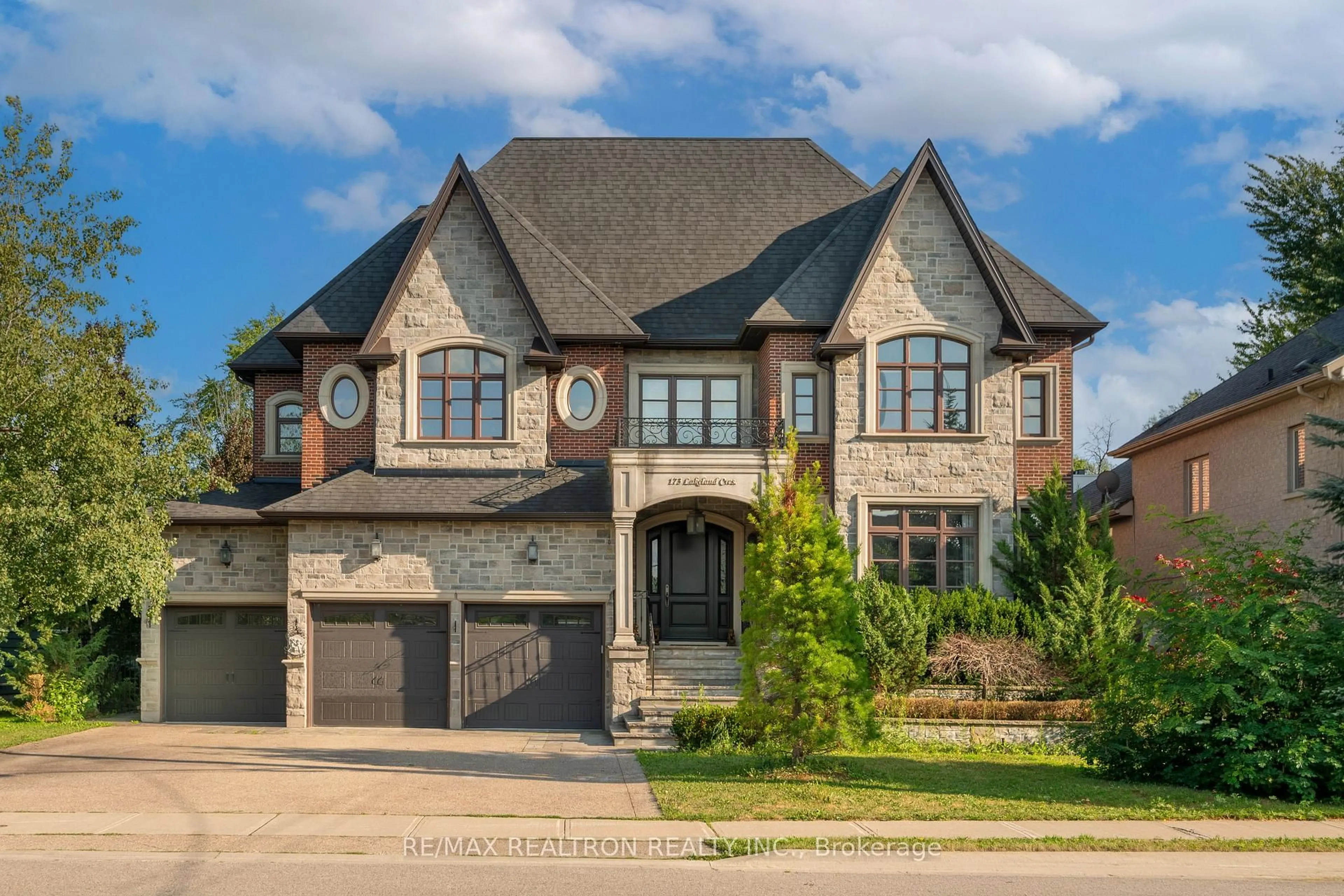 Home with brick exterior material, street for 173 Lakeland Cres, Richmond Hill Ontario L4E 3A4