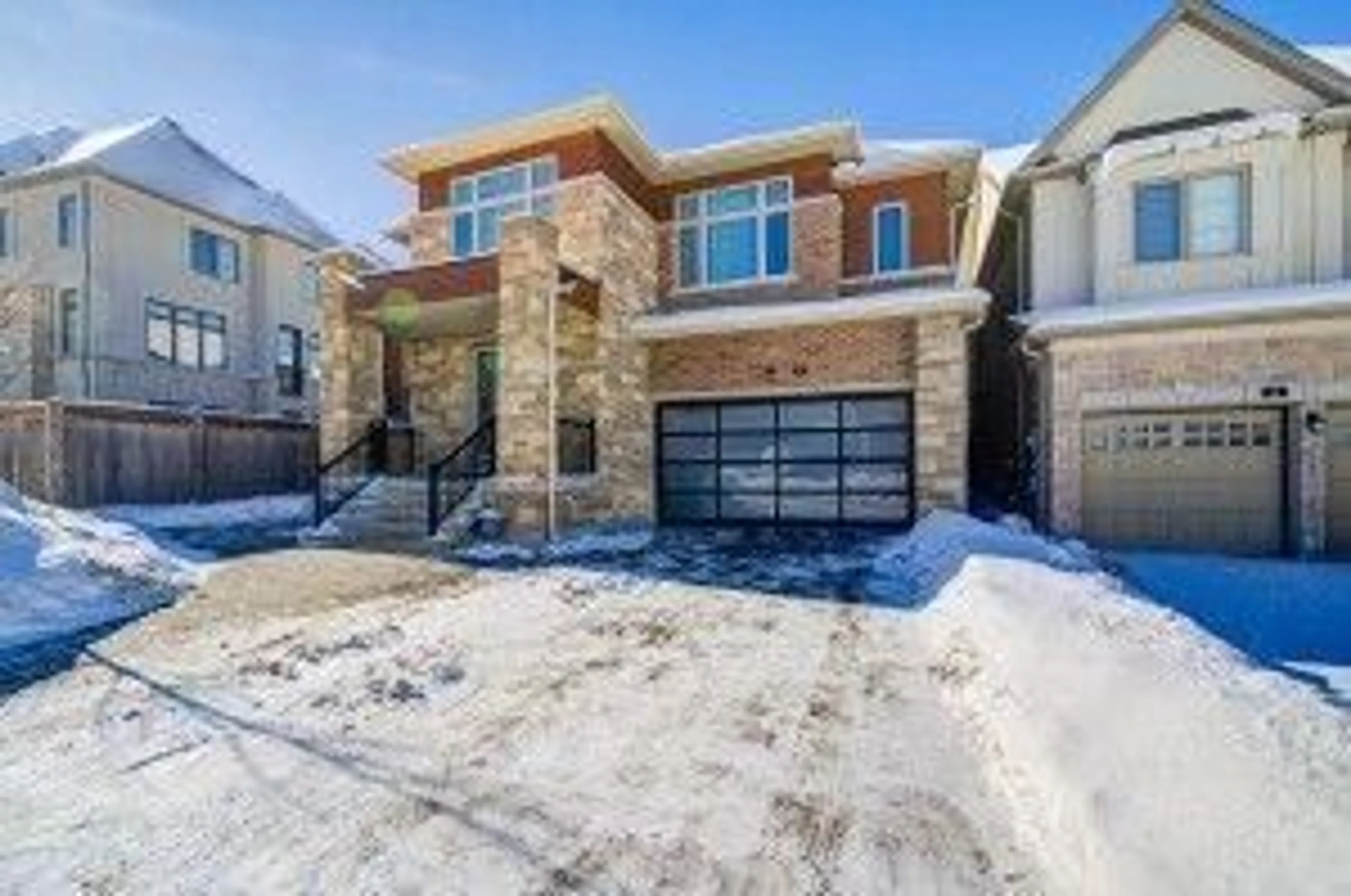 Home with brick exterior material, street for 4 Goldeneye Dr, East Gwillimbury Ontario L9N 1R8