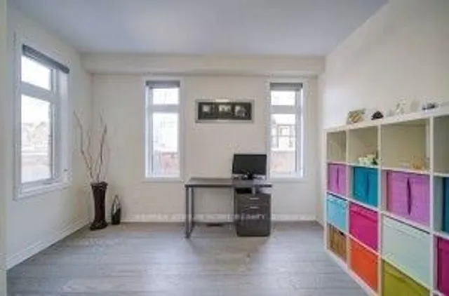 4 Goldeneye Dr, East Gwillimbury 5