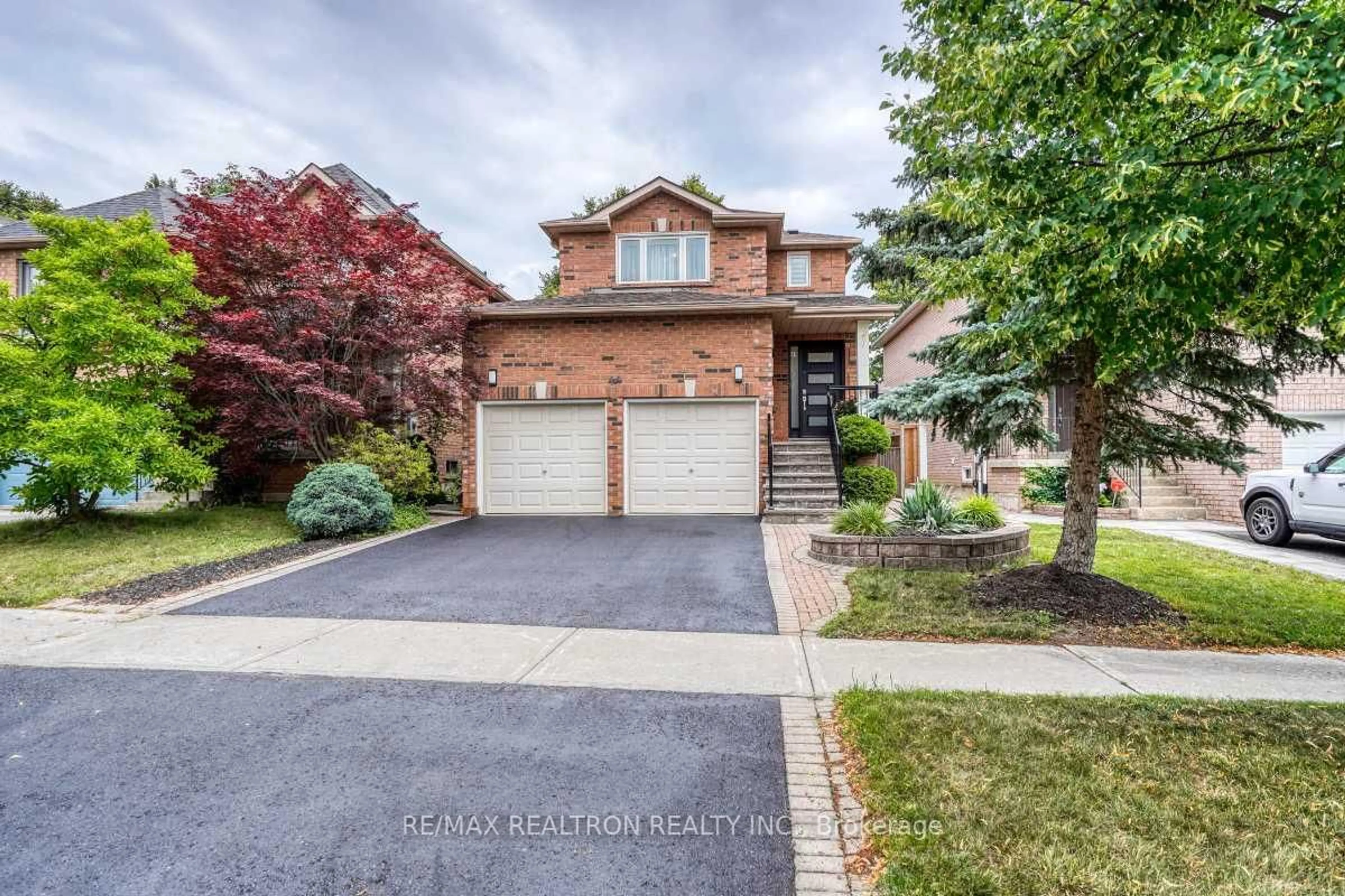 Home with brick exterior material, street for 44 Salt Creek Ave, Richmond Hill Ontario L4S 1P7