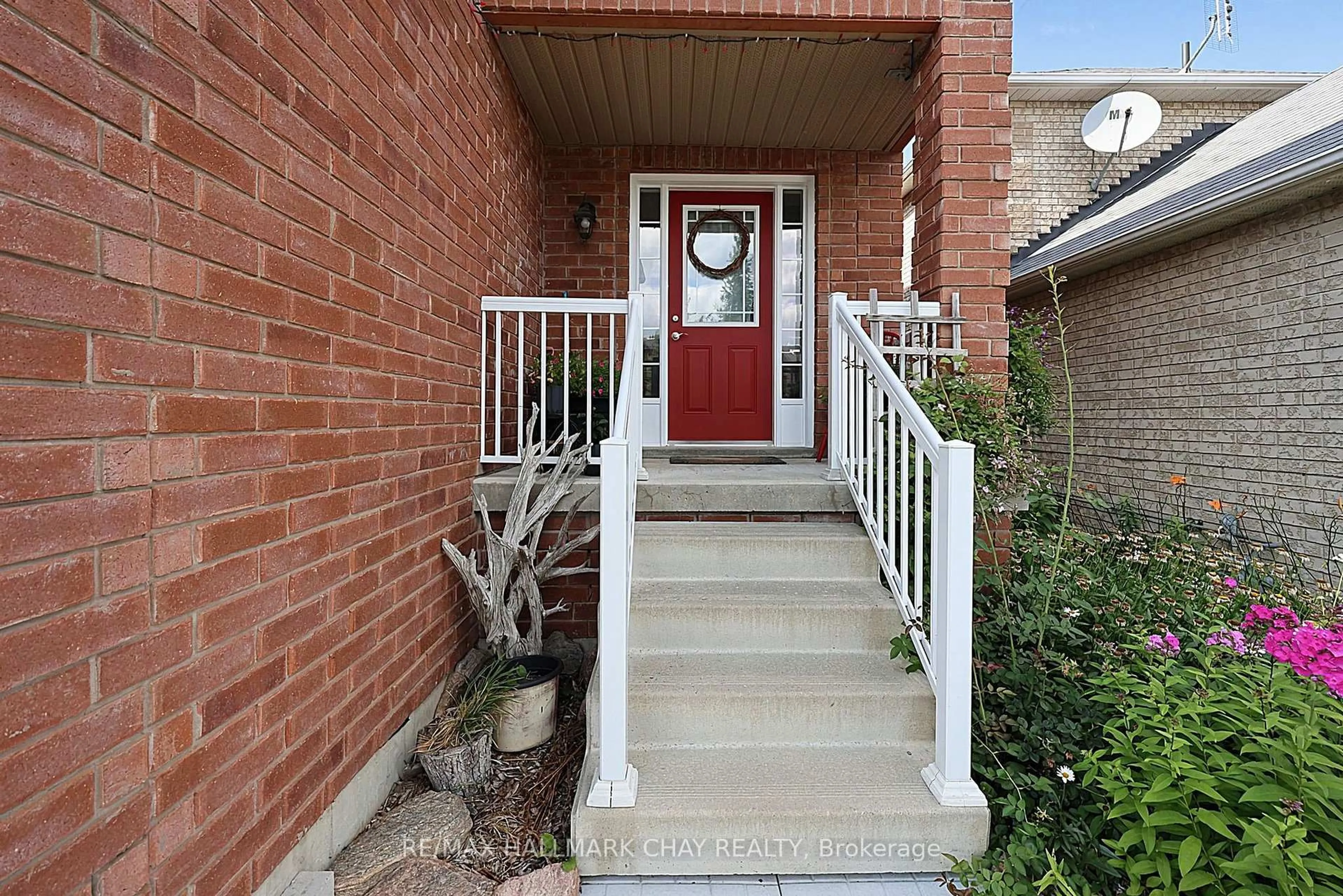 Unknown for 1426 Benson St, Innisfil Ontario L9S 0C8