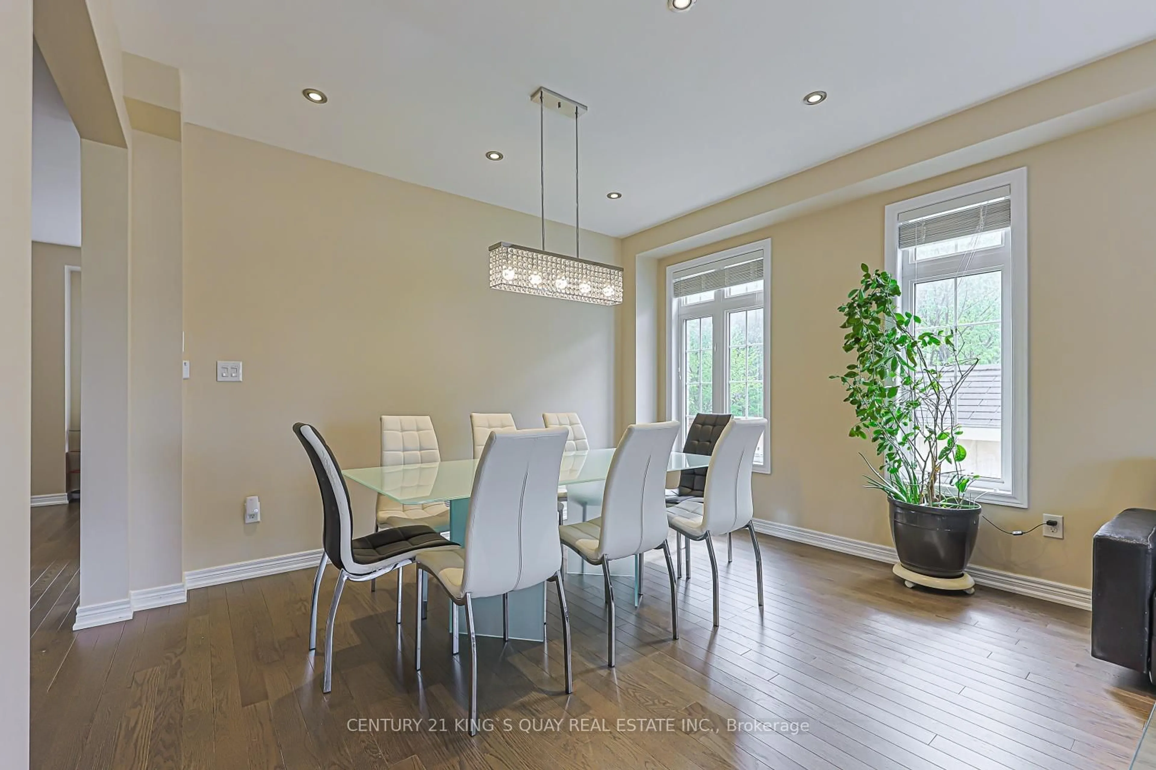 Dining room, wood/laminate floor for 1 Bloom St, Markham Ontario L6B 0Z7