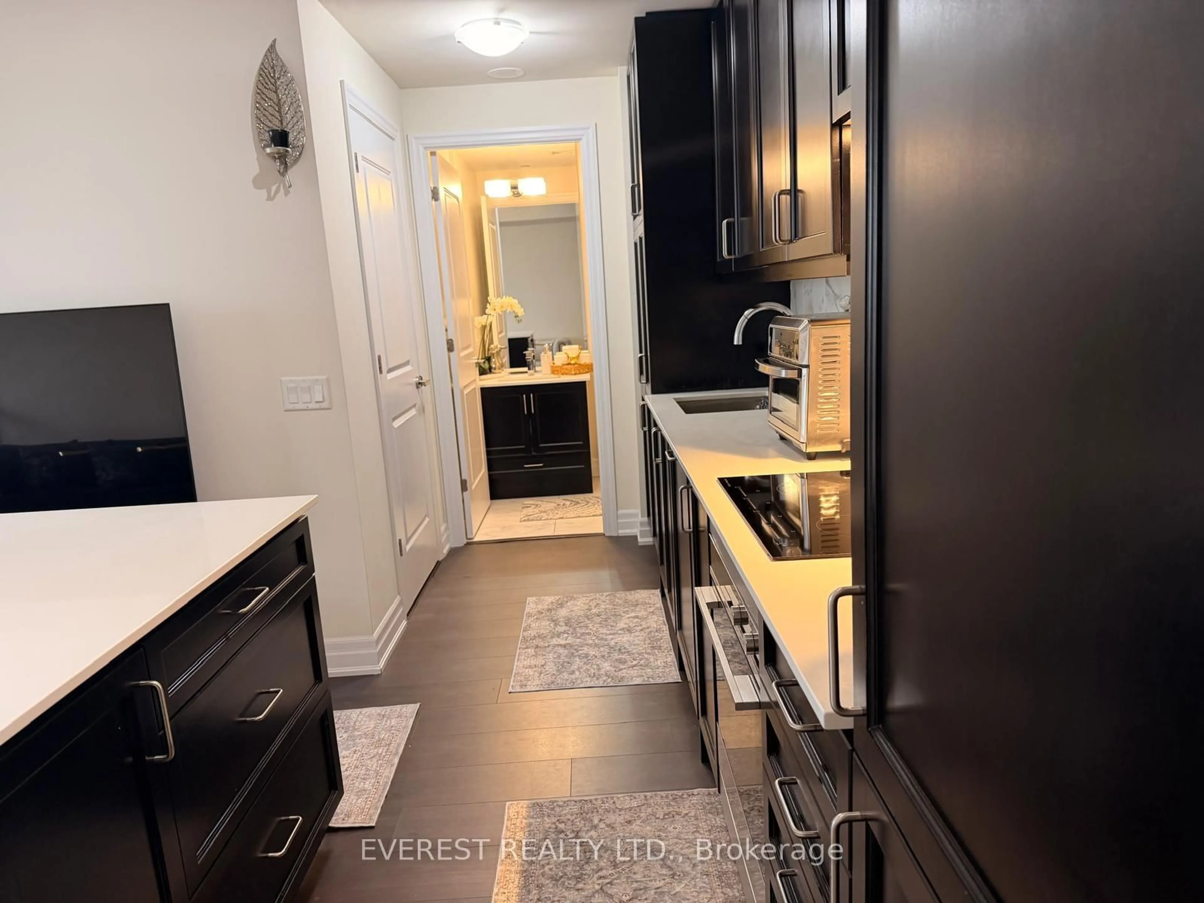 Unknown for 9075 Jane St #1706, Vaughan Ontario L4K 0L7