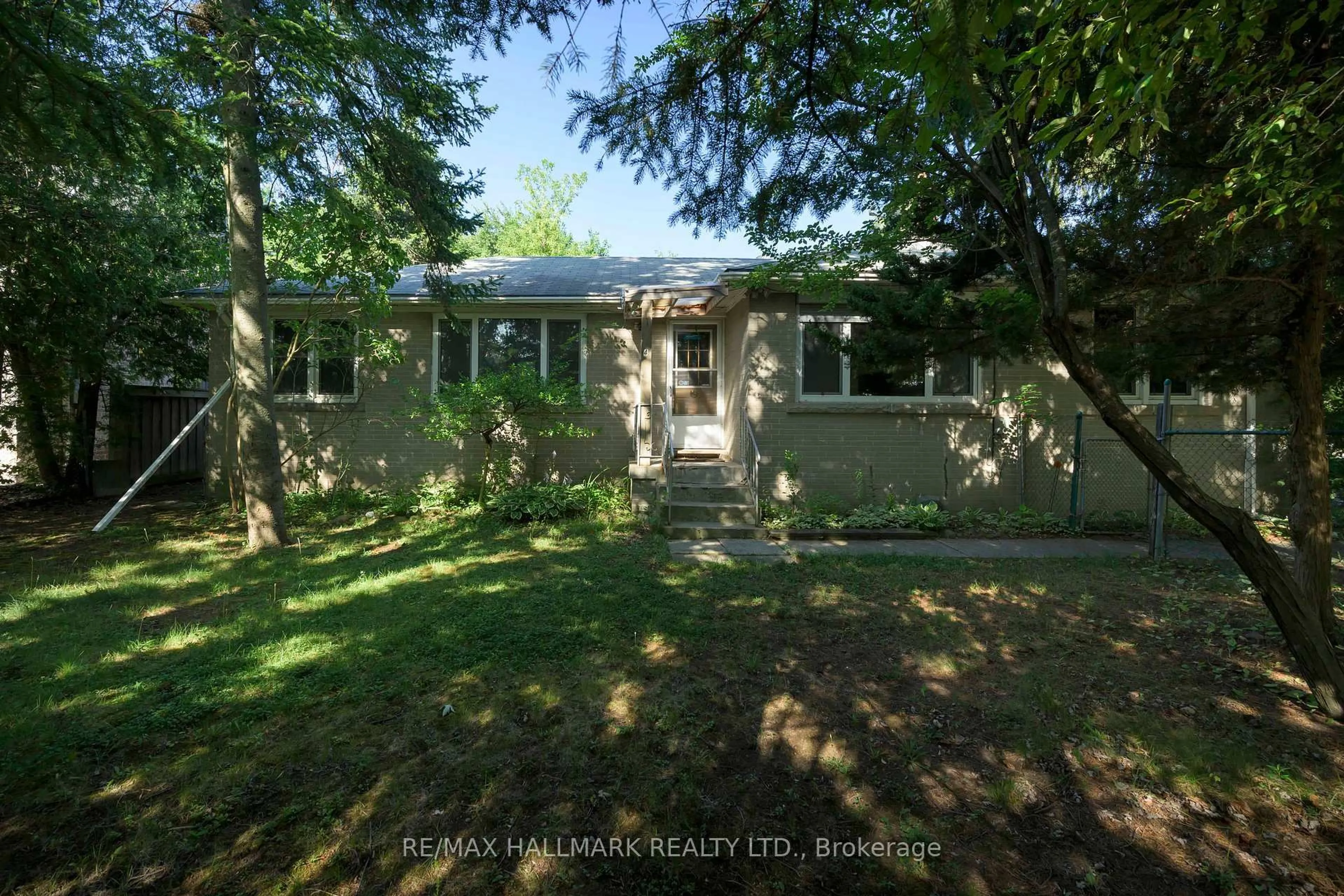 Home with vinyl exterior material, street for 4 Crestview Rd, King Ontario L0G 1N0