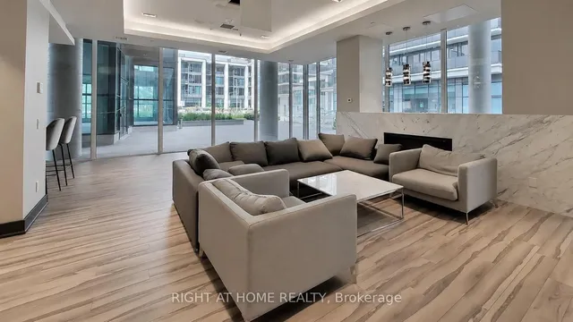 9618 Yonge St #1010, Richmond Hill 2