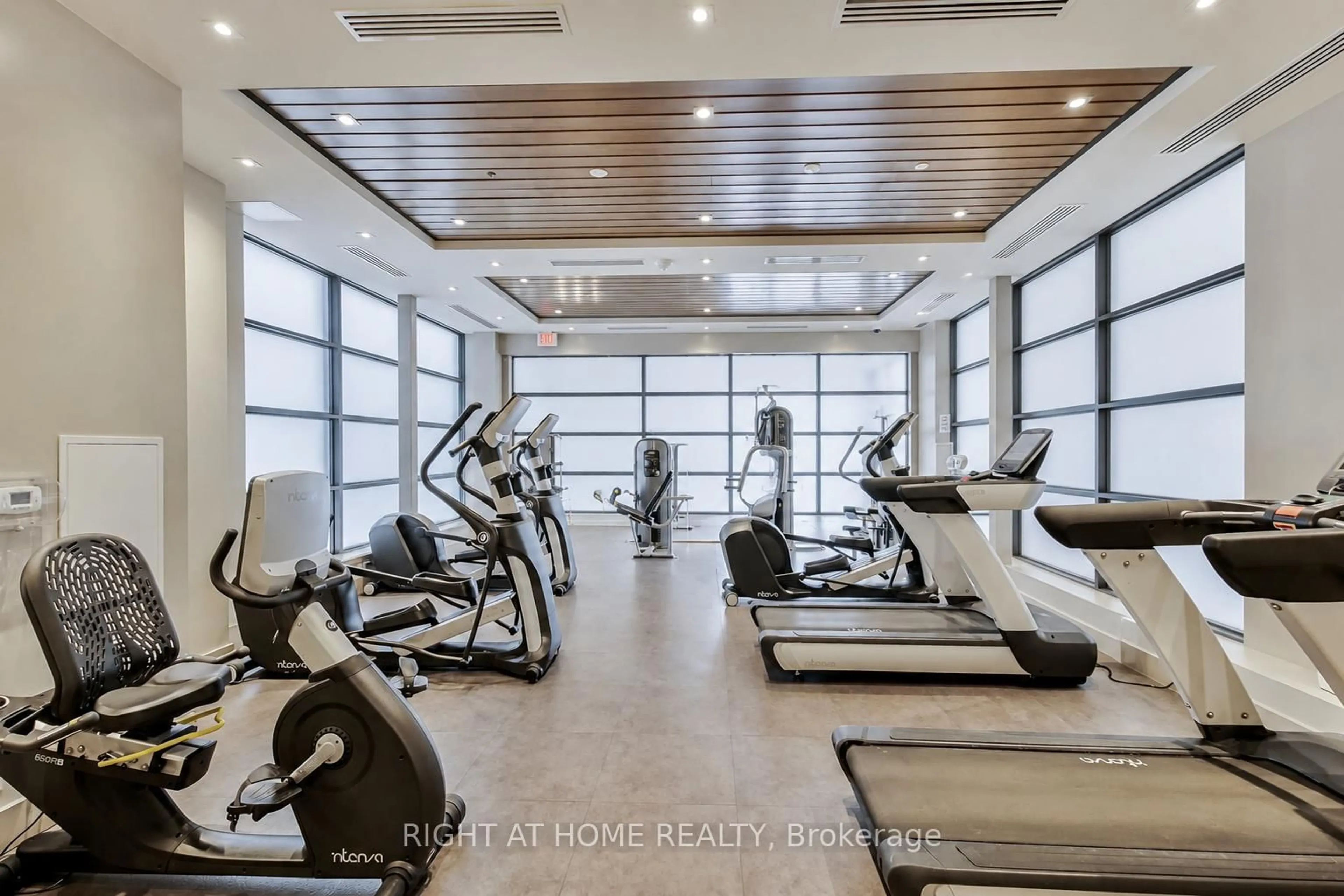 Gym or fitness room for 9618 Yonge St #1010, Richmond Hill Ontario L4C 0X5