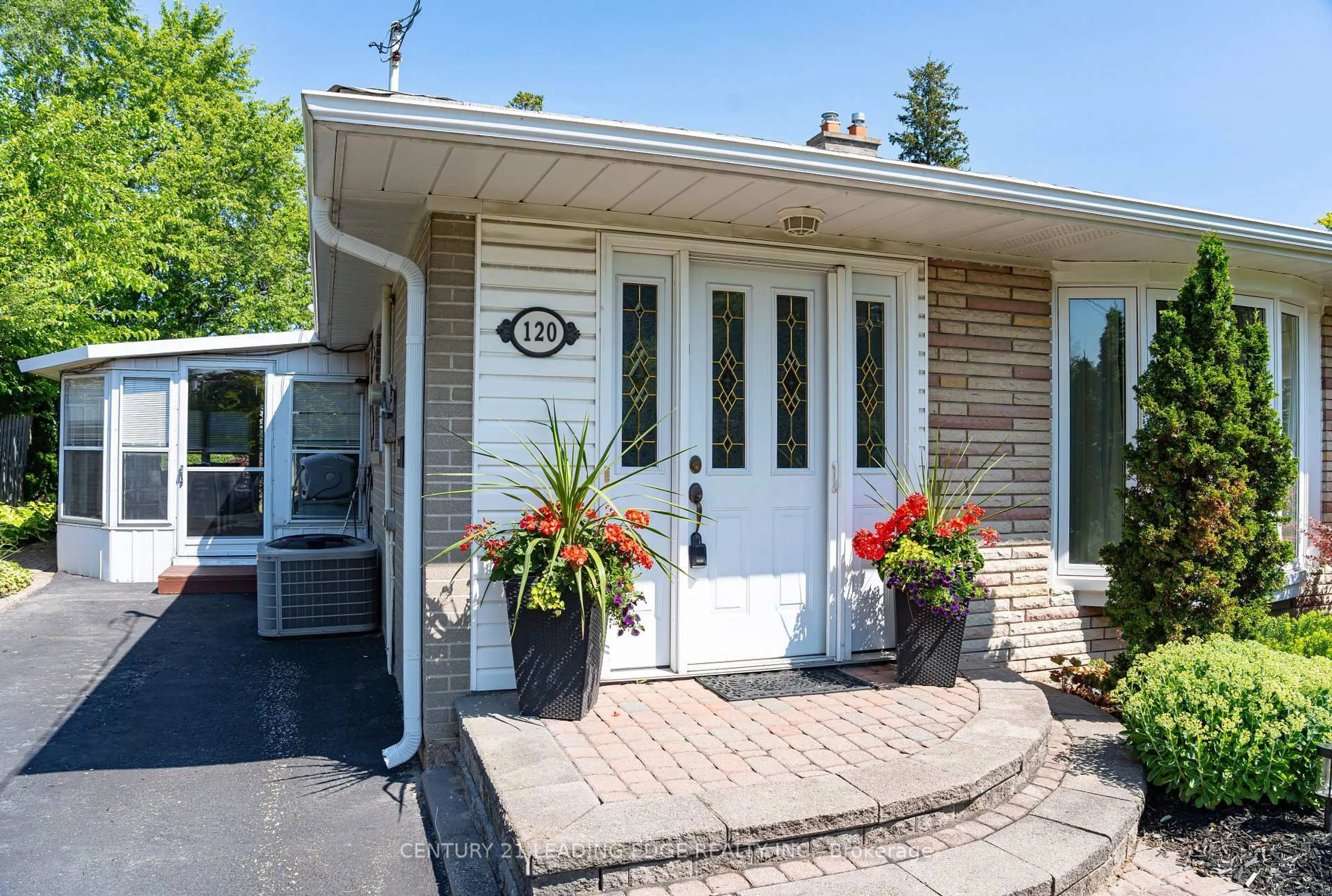 Unknown for 120 Sherwood Forest Dr, Markham Ontario L3P 1R1
