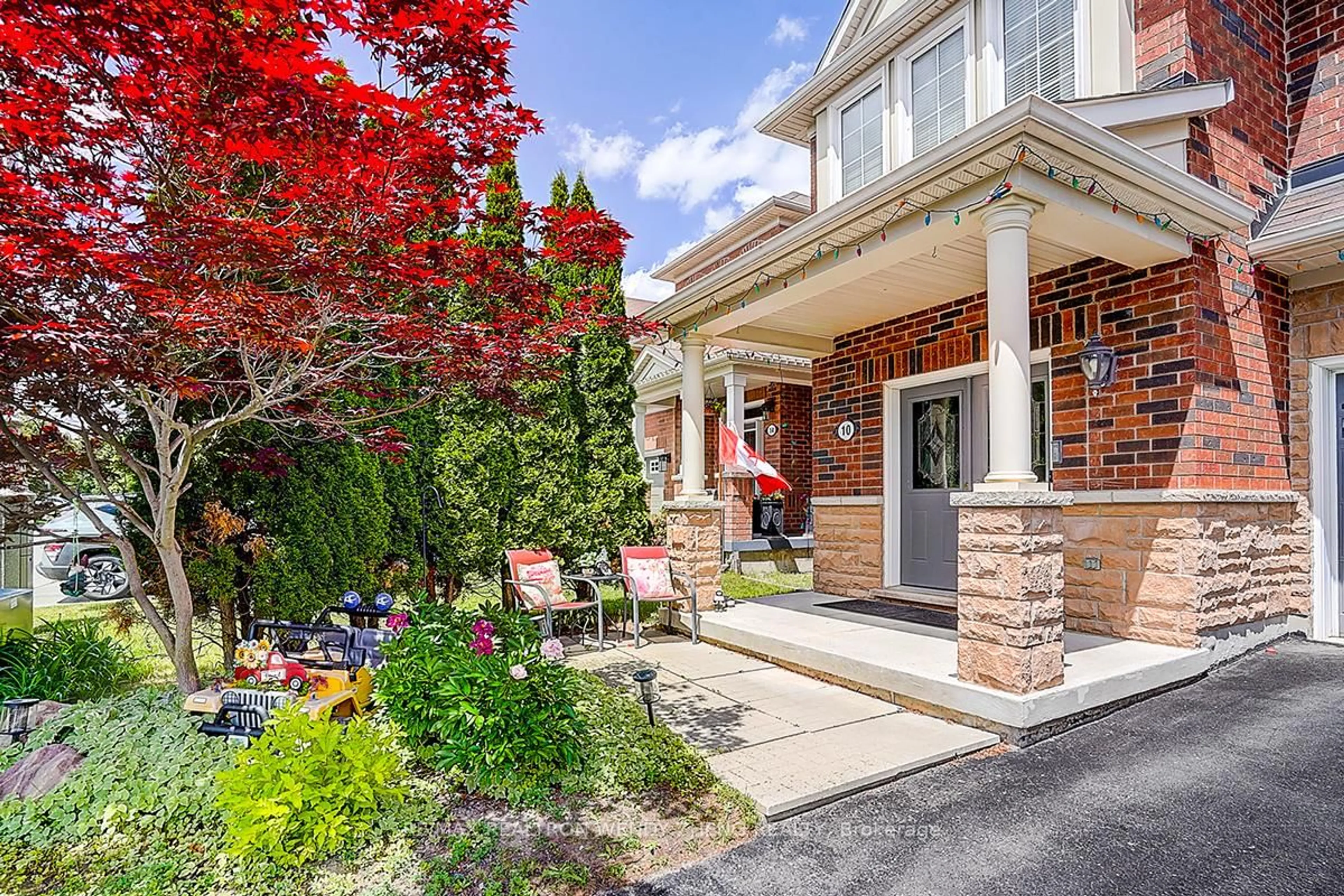 Home with brick exterior material, street for 10 Collie Cres, Whitchurch-Stouffville Ontario L4A 0V8