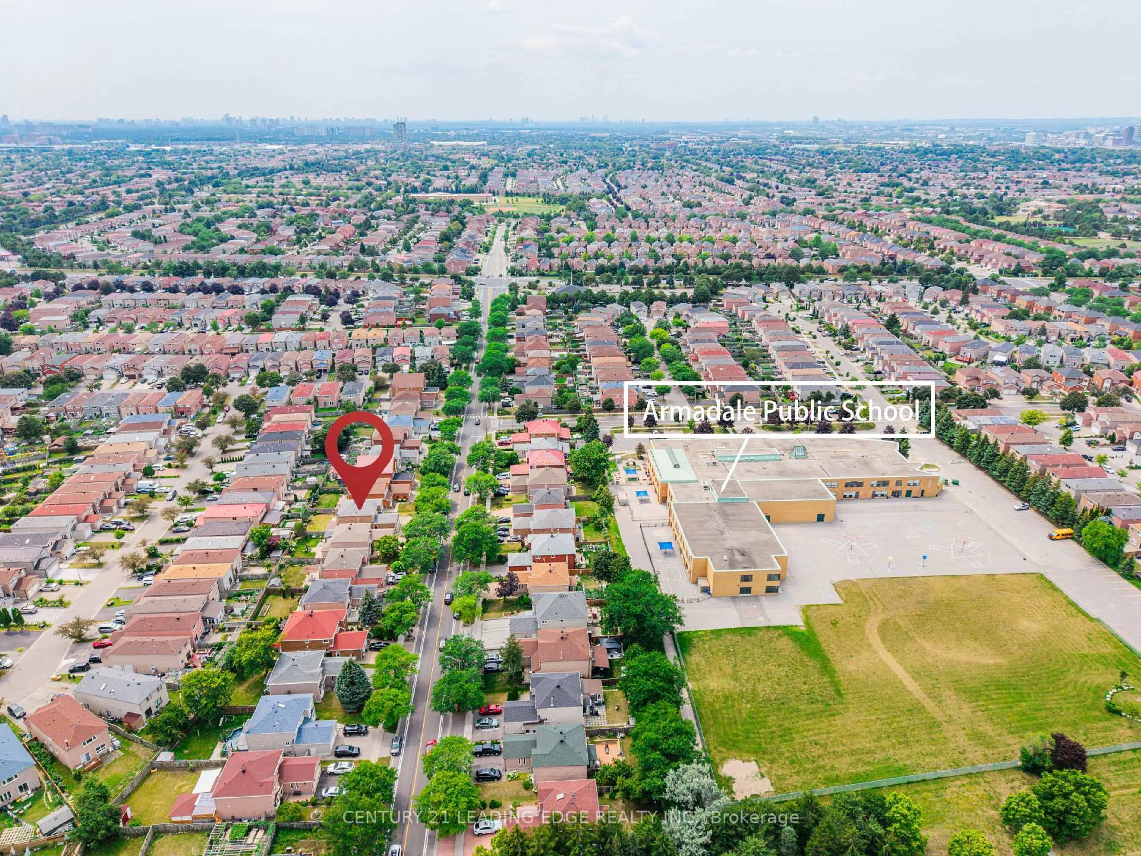 A pic from outside/outdoor area/front of a property/back of a property/a pic from drone, street for 47 Elson St, Markham Ontario L3S 2C6