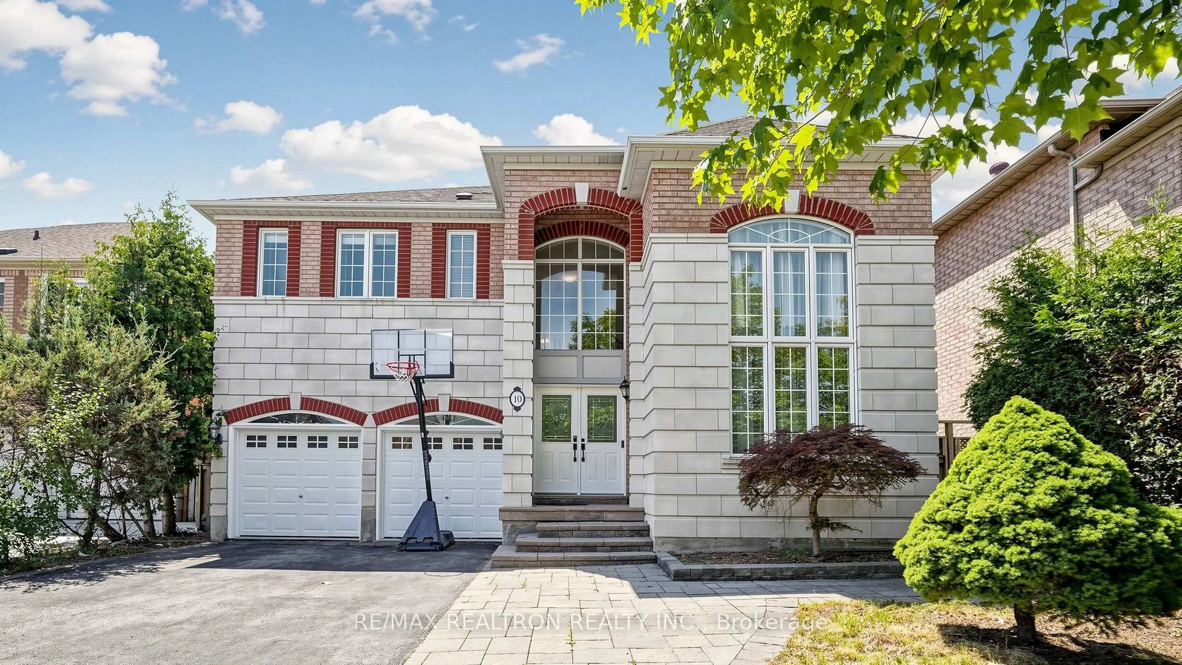 Unknown for 10 Fountain Crt, Richmond Hill Ontario L4S 2K4