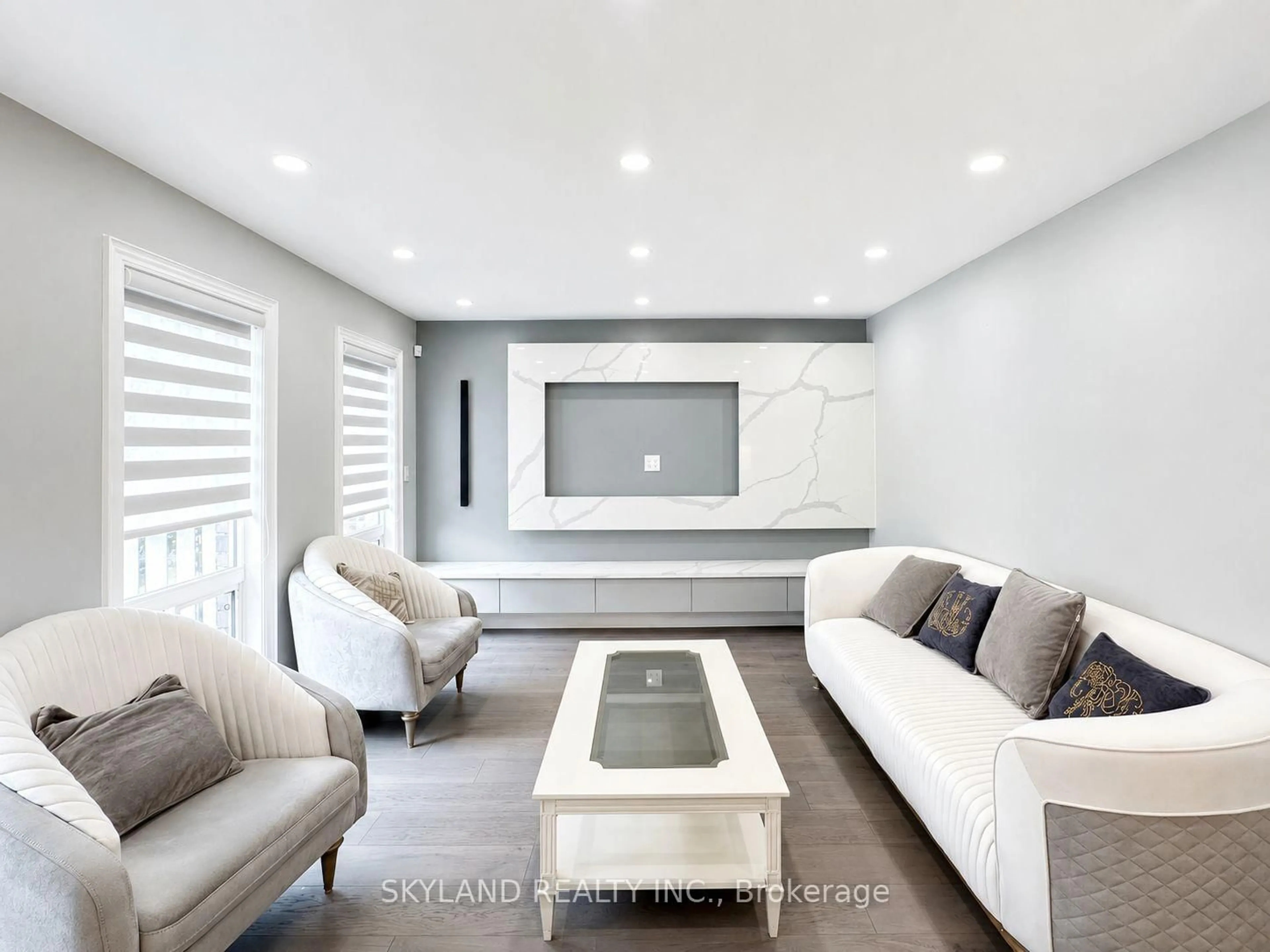 Living room with furniture, unknown for 12 Silver Linden Dr, Richmond Hill Ontario L4B 3S8