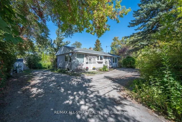 40 Riverglen Dr, Georgina 4