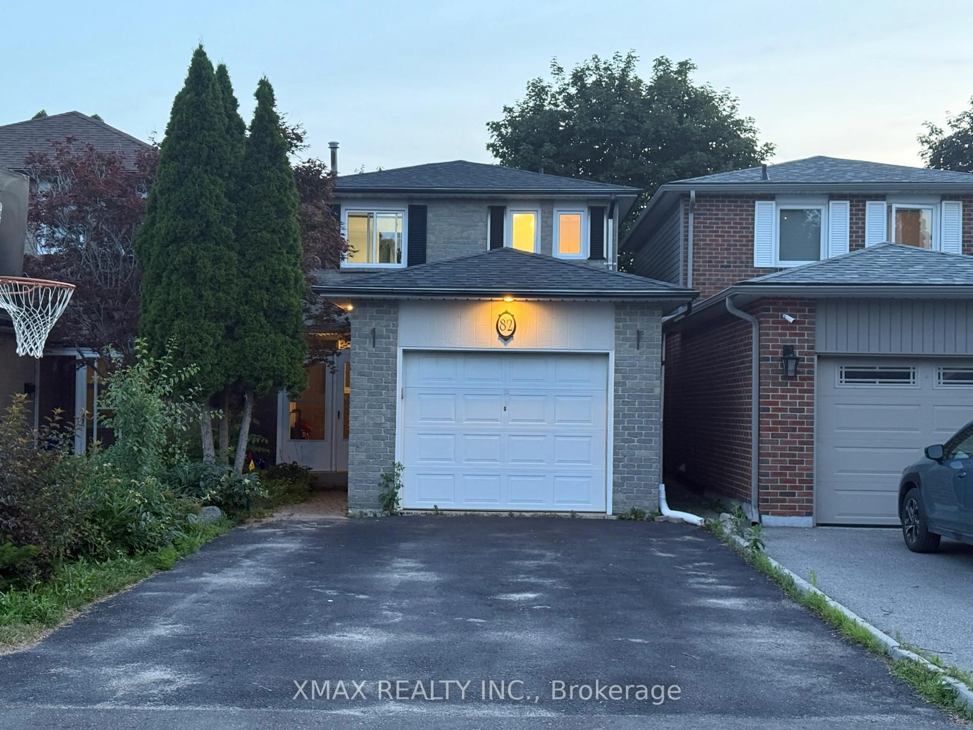 Unknown for 82 Lund St, Richmond Hill Ontario L4C 5V9