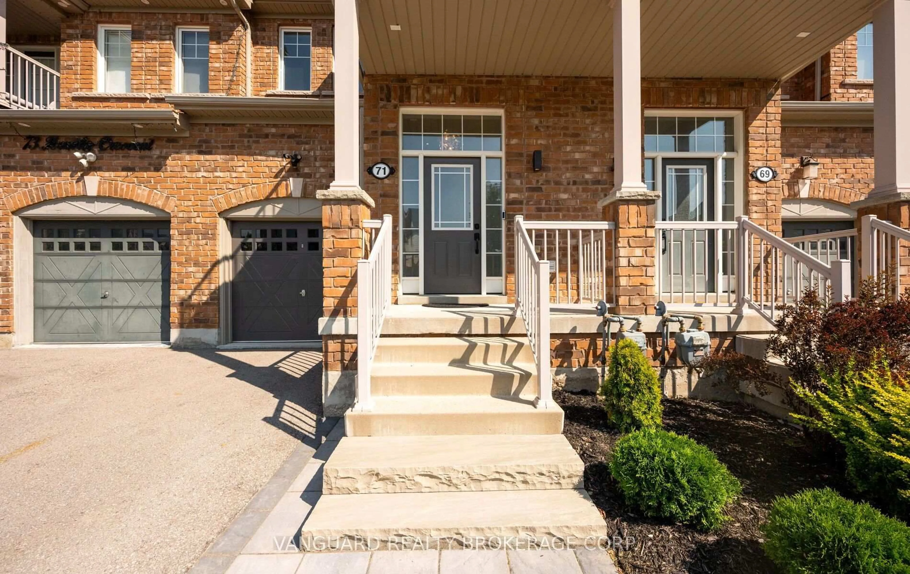 Home with brick exterior material, street for 71 Hawke Cres, New Tecumseth Ontario L0G 1W0