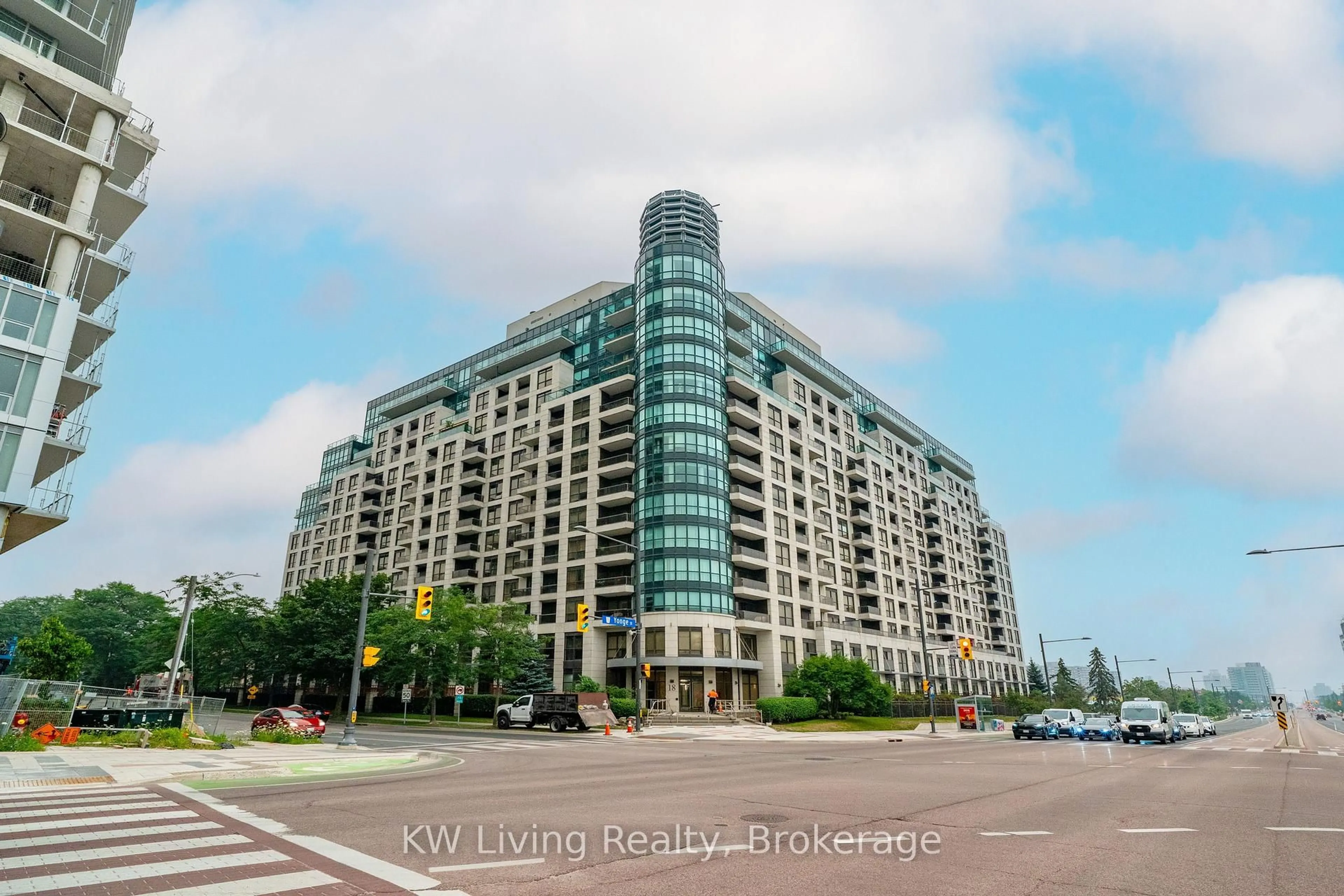 Blurry image for 18 HARDING Blvd #905, Richmond Hill Ontario L4C 0T3