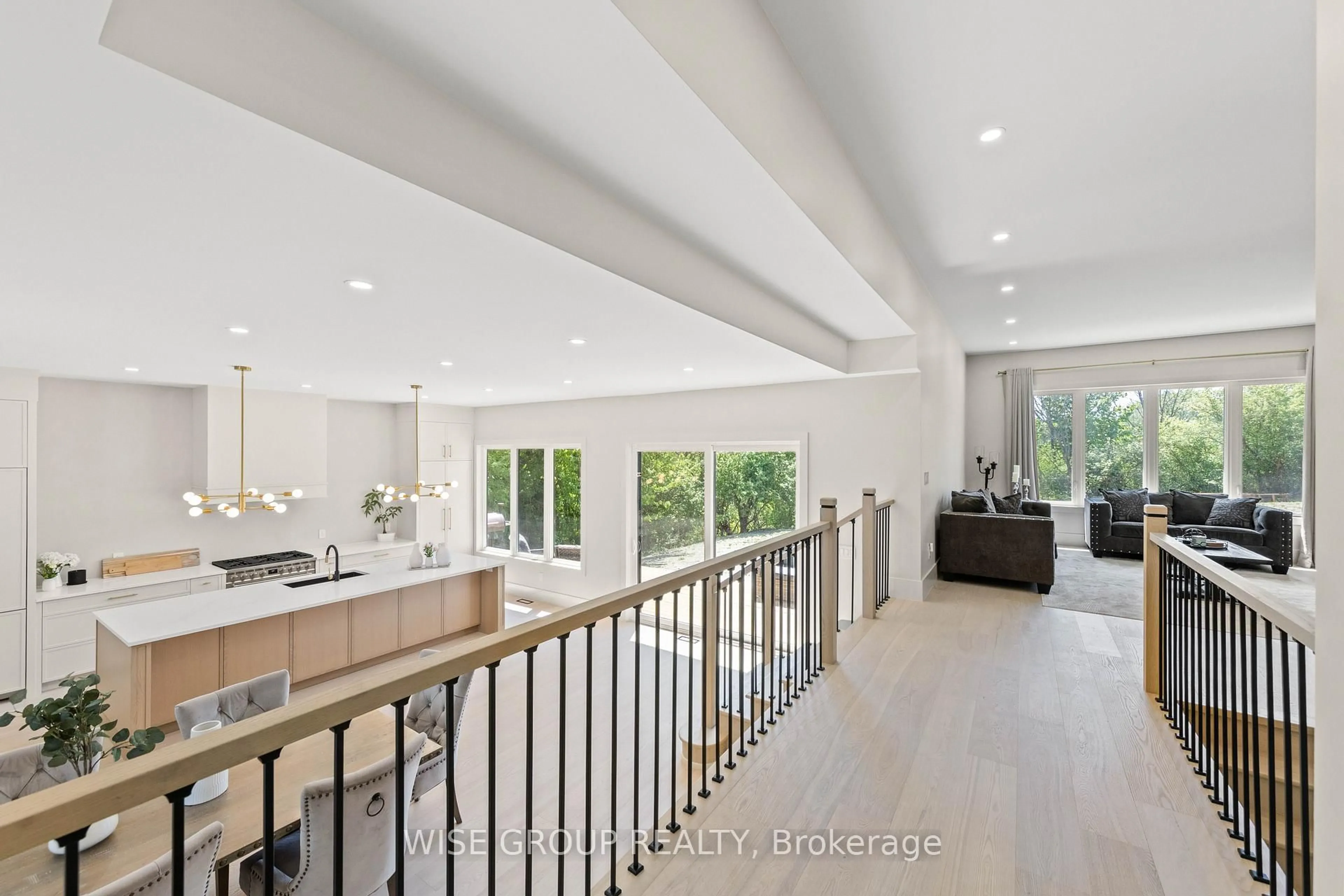 Open concept kitchen, unknown for 5203 2nd Line, New Tecumseth Ontario L0G 1T0