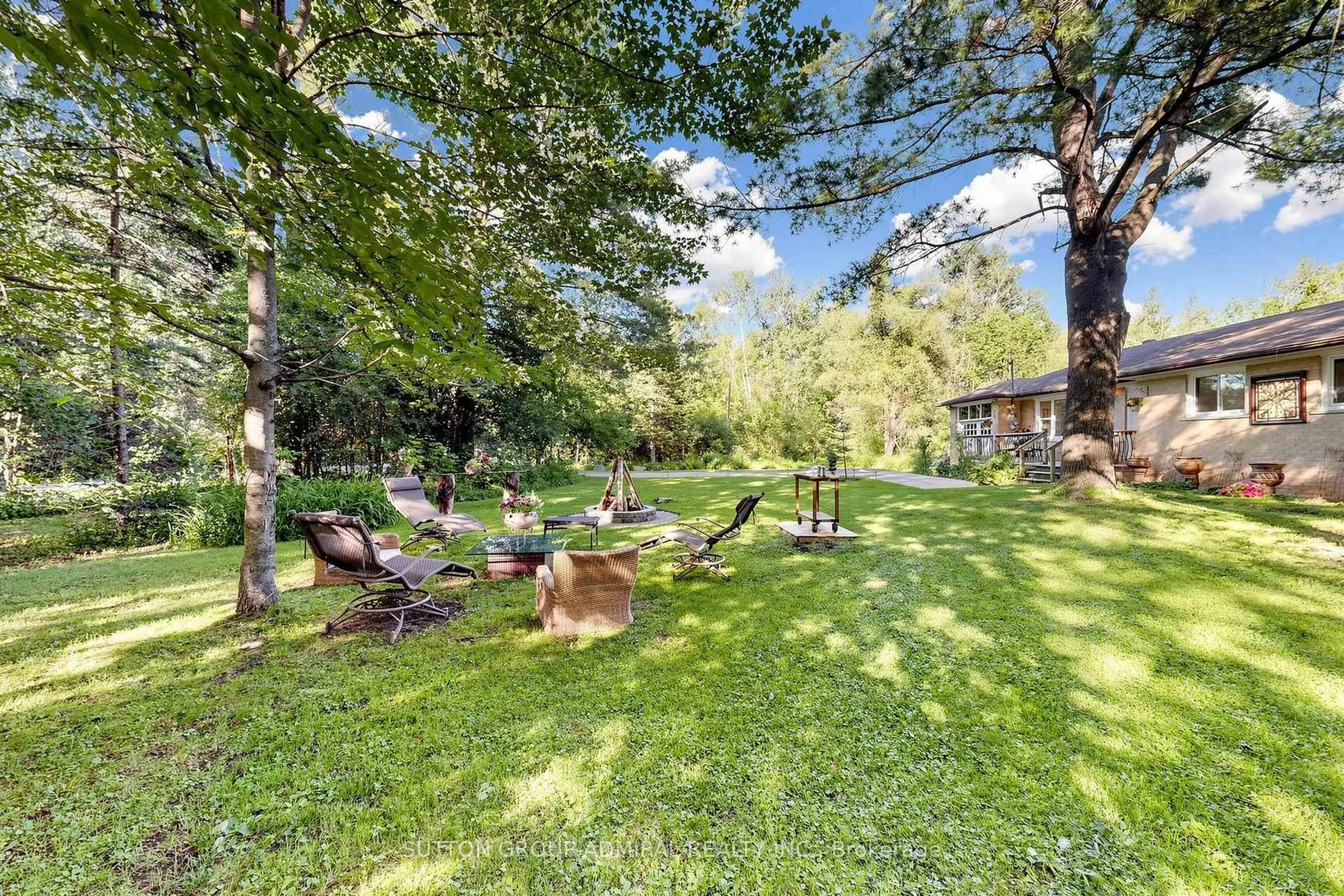 Patio, forest/trees view for 49 Klimek Blvd, Georgina Ontario L0E 1N0