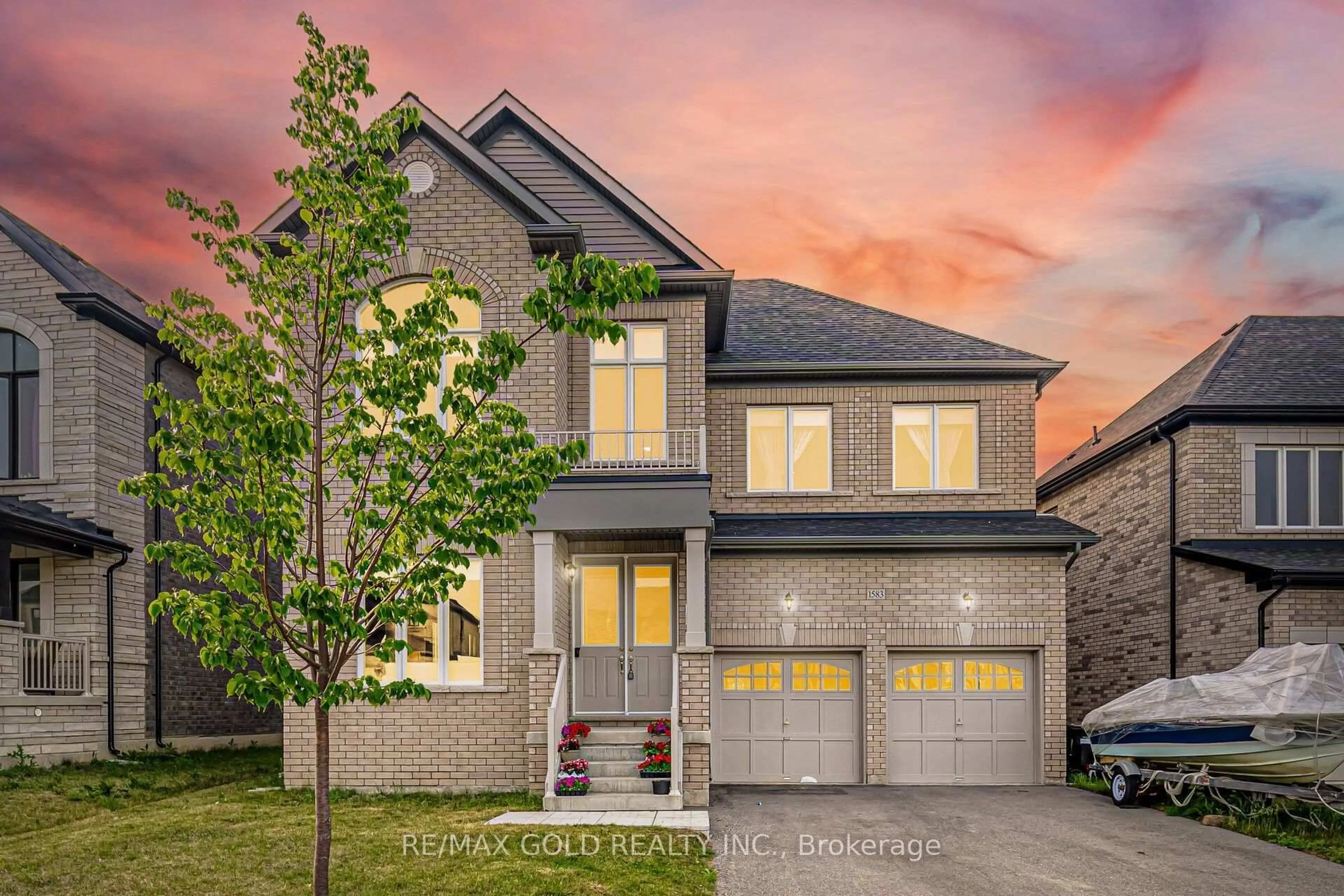 Home with brick exterior material, street for 1583 Stovell Cres, Innisfil Ontario L0L 1W0