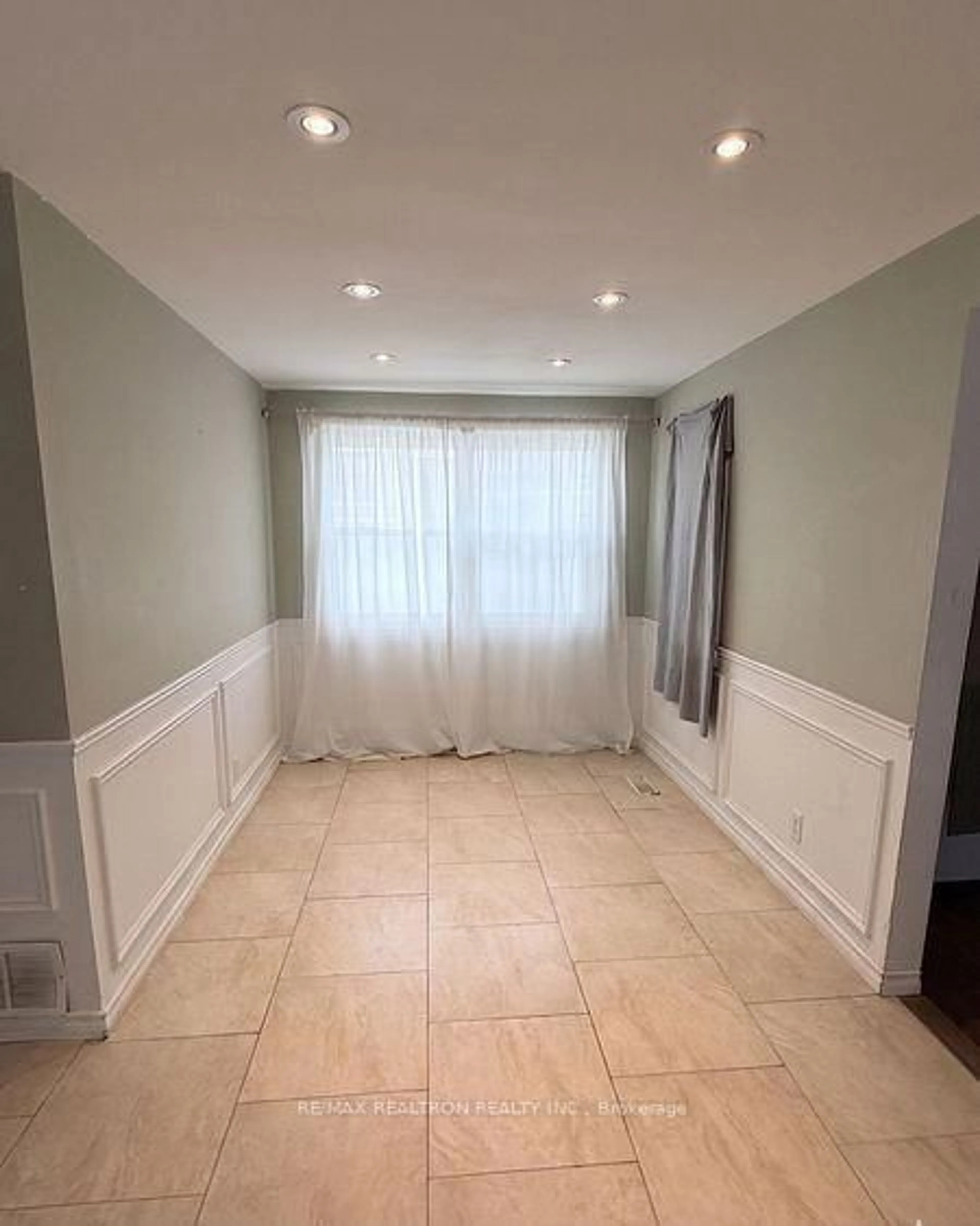 A pic of a room for 6835 Main St, Whitchurch-Stouffville Ontario L4A 7G4
