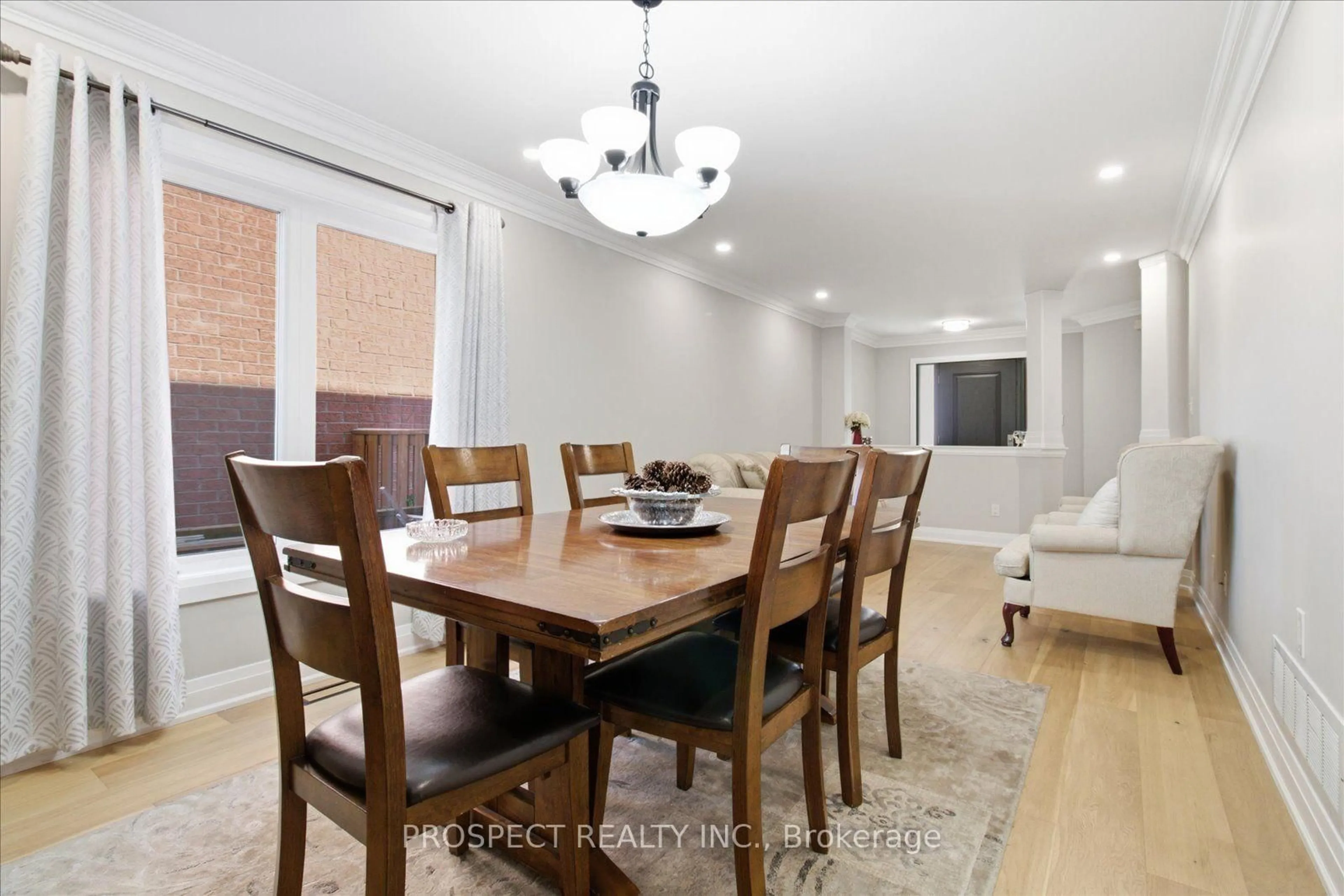 Dining room, wood/laminate floor for 348 Vellore Ave, Vaughan Ontario L4H 2Z1