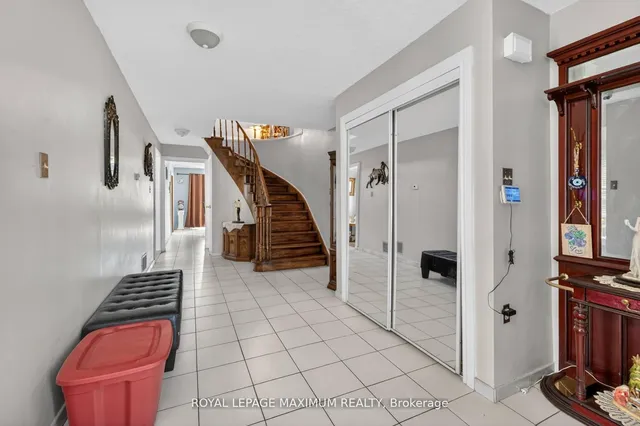3 Muzzo Crt, Vaughan 5