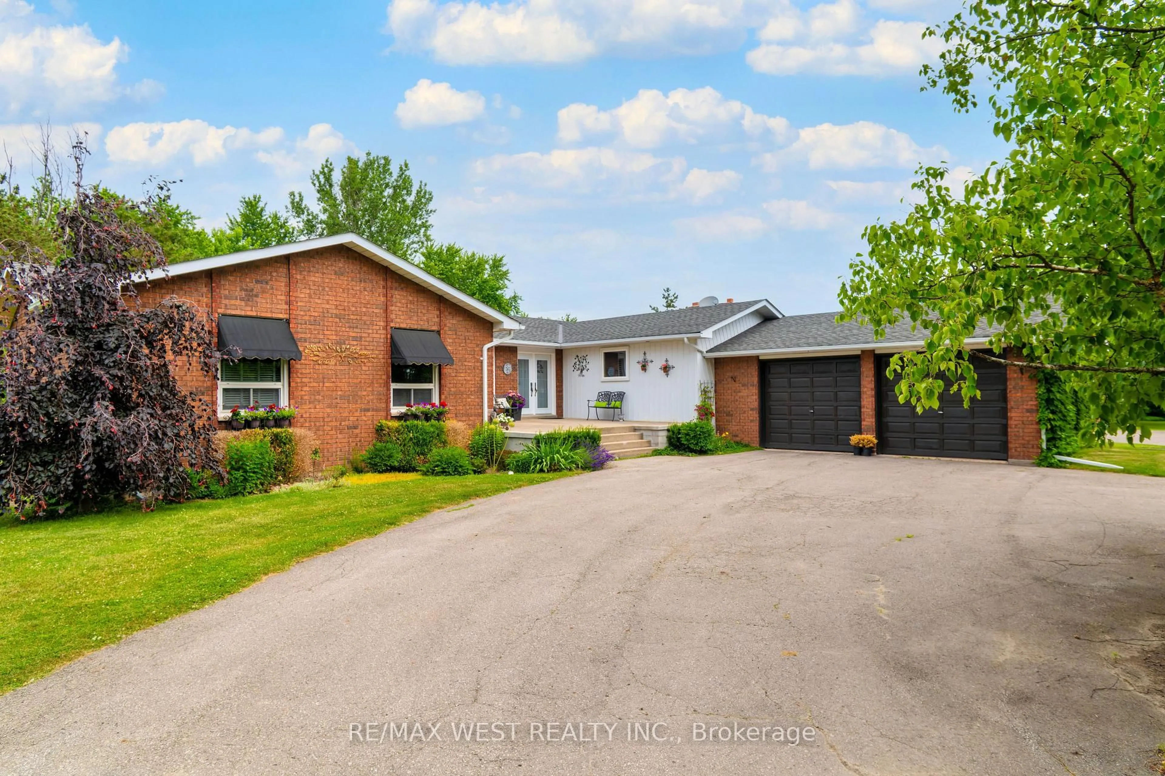 Home with brick exterior material, street for 7324 Highway 9 Rd, New Tecumseth Ontario L0G 1T0