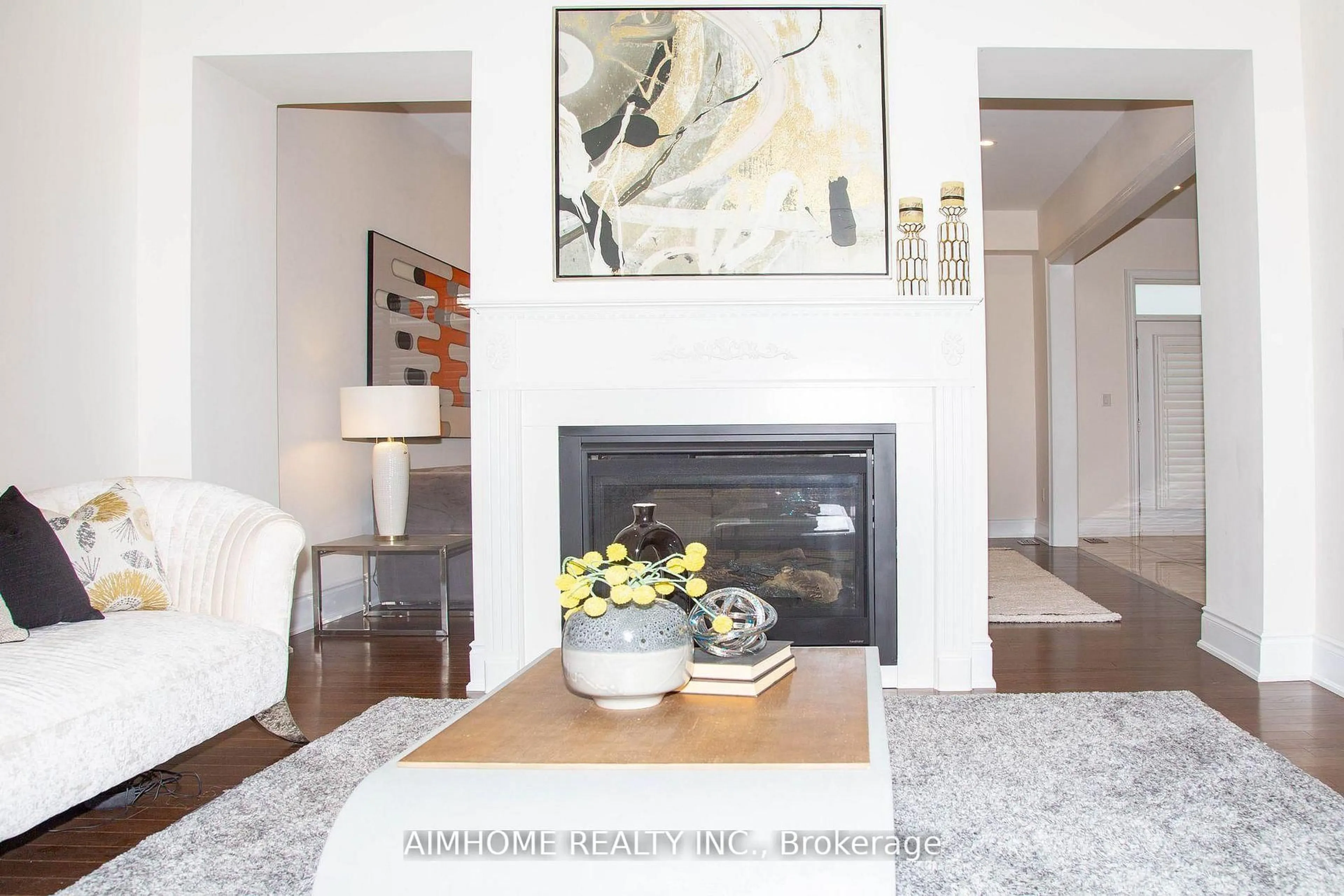 Living room with furniture, unknown for 36 Gracedale Dr, Richmond Hill Ontario L4C 0Y3