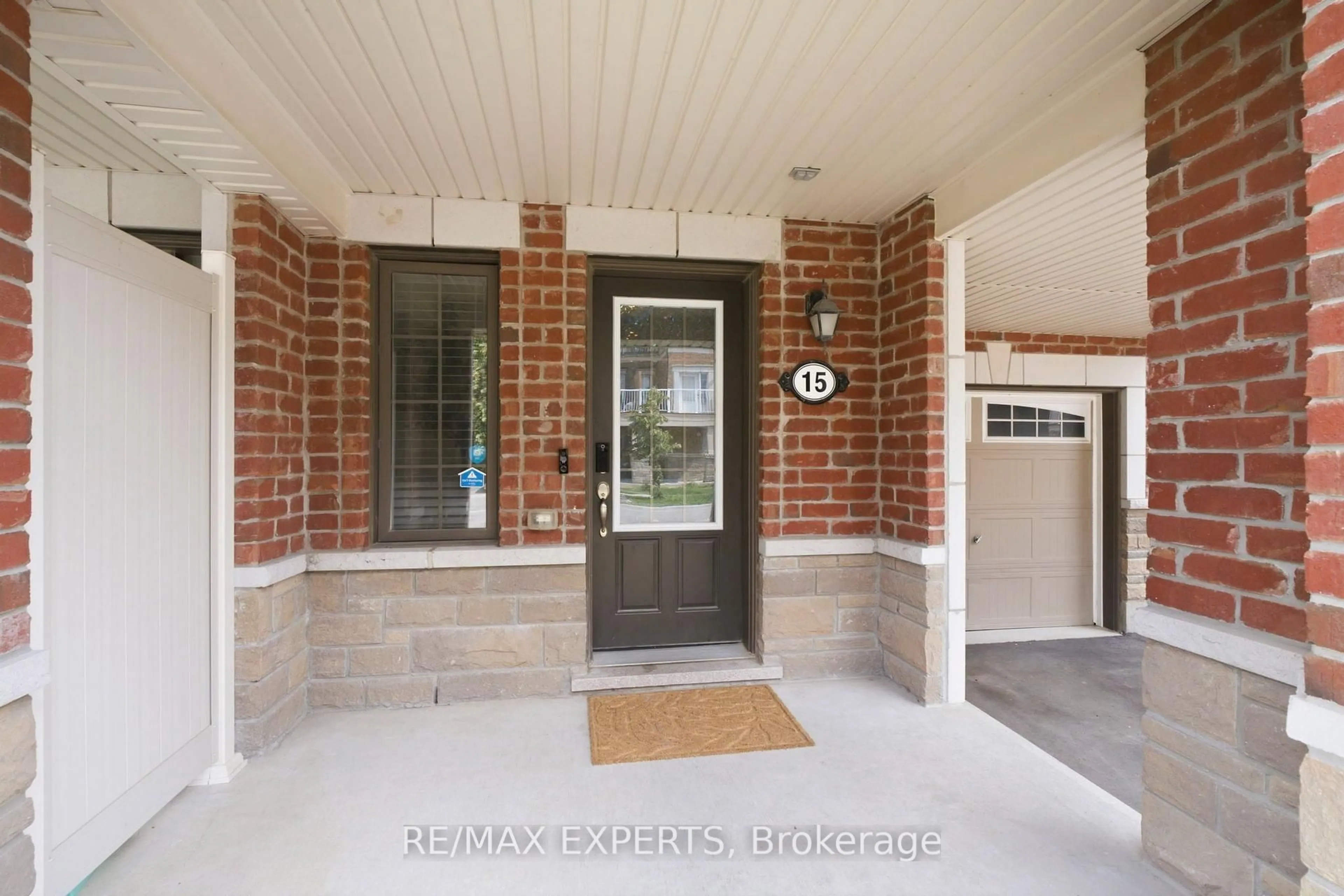 Indoor entryway for 15 McGrath Ave, Richmond Hill Ontario L4S 0K3
