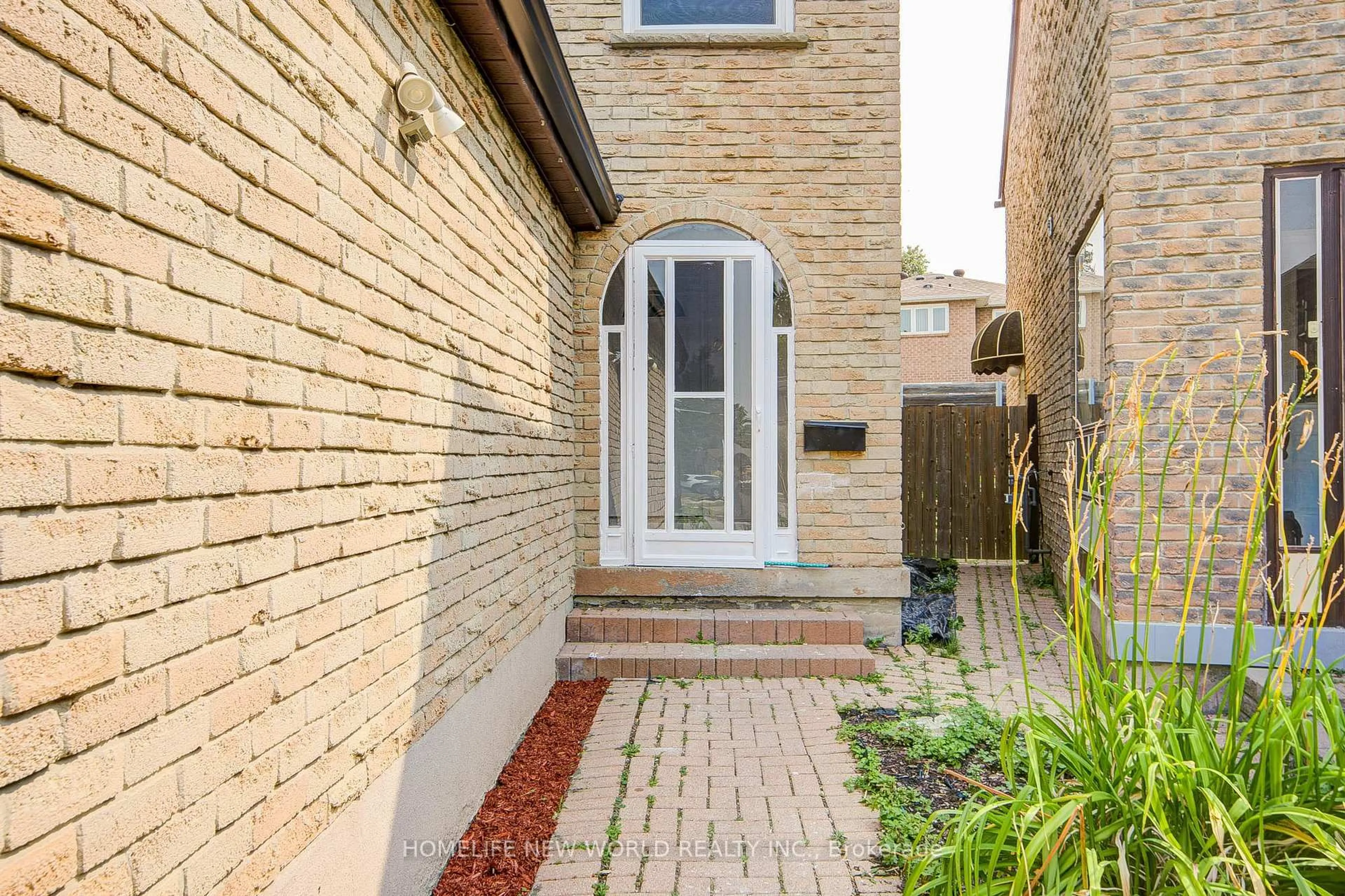 Home with brick exterior material, street for 94 Hord Cres, Vaughan Ontario L4J 3A7
