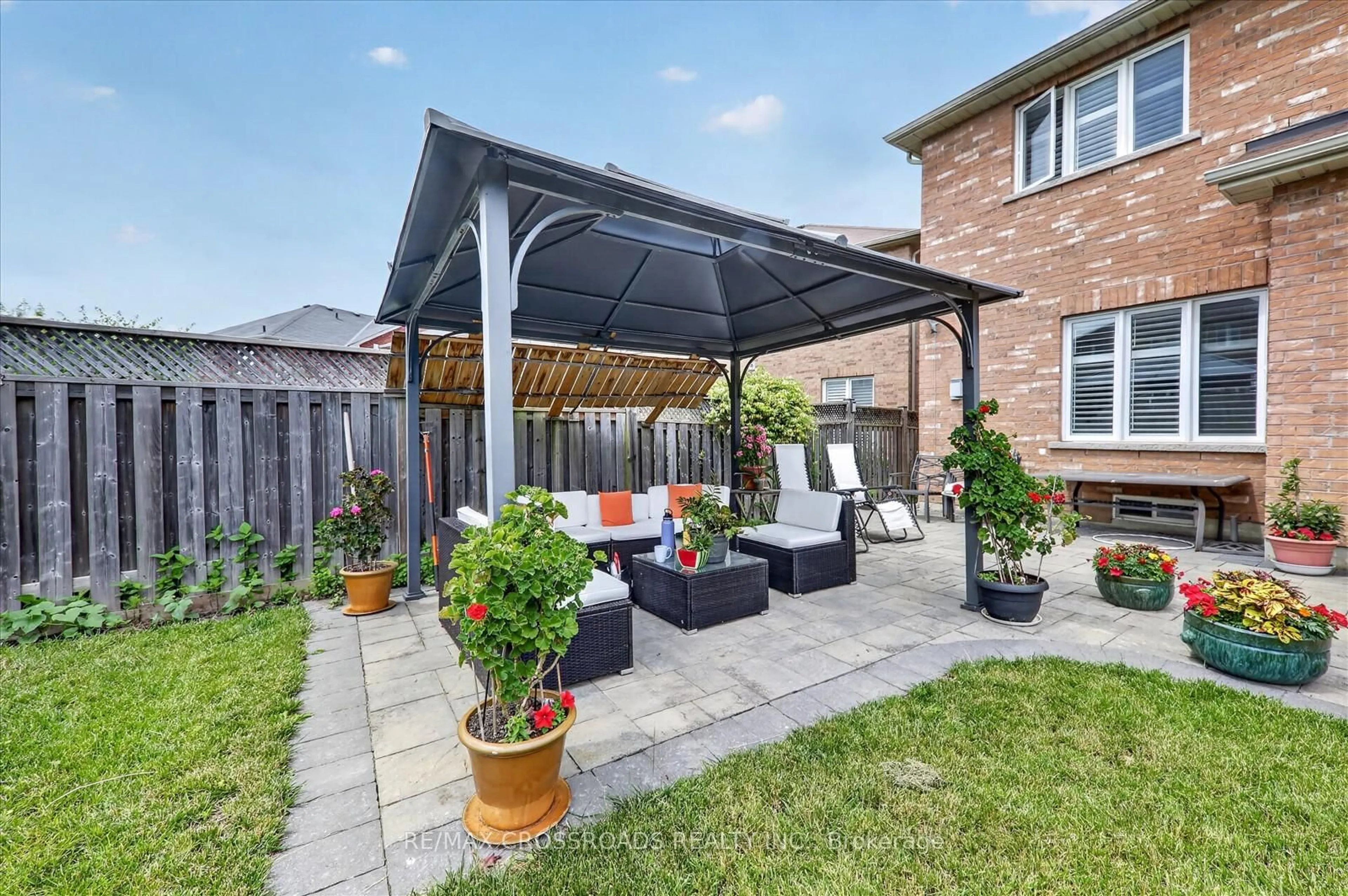 Patio, street for 15 Sedore St, Markham Ontario L6E 0K2