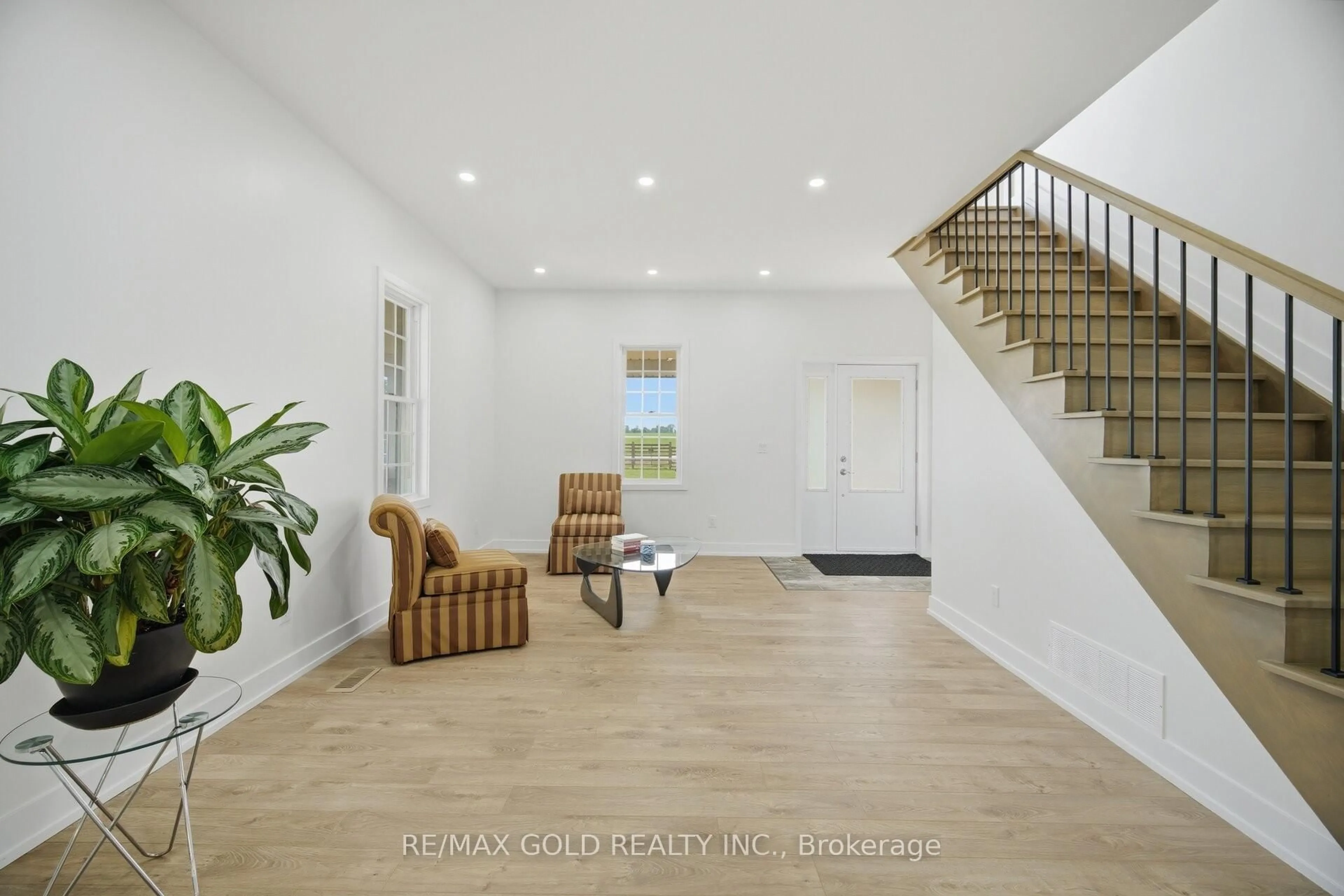 Indoor entryway for 3163 County Rd 50 Rd, Adjala-Tosorontio Ontario L0G 1L0