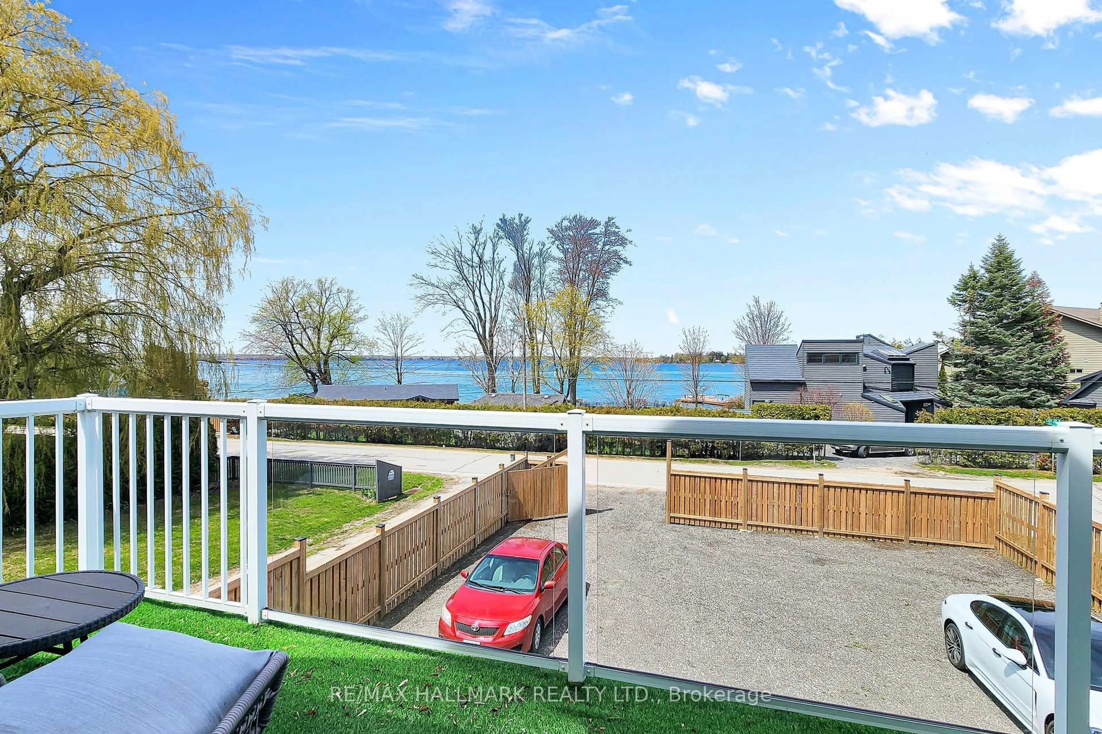 Unknown for 941 Lake Dr, Georgina Ontario L4P 3E9