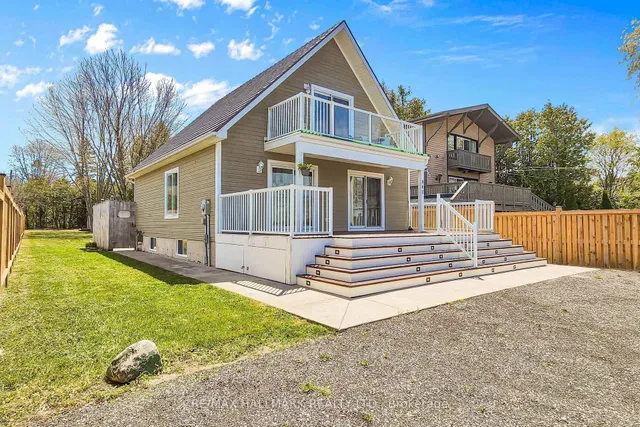 941 Lake Dr, Georgina 4
