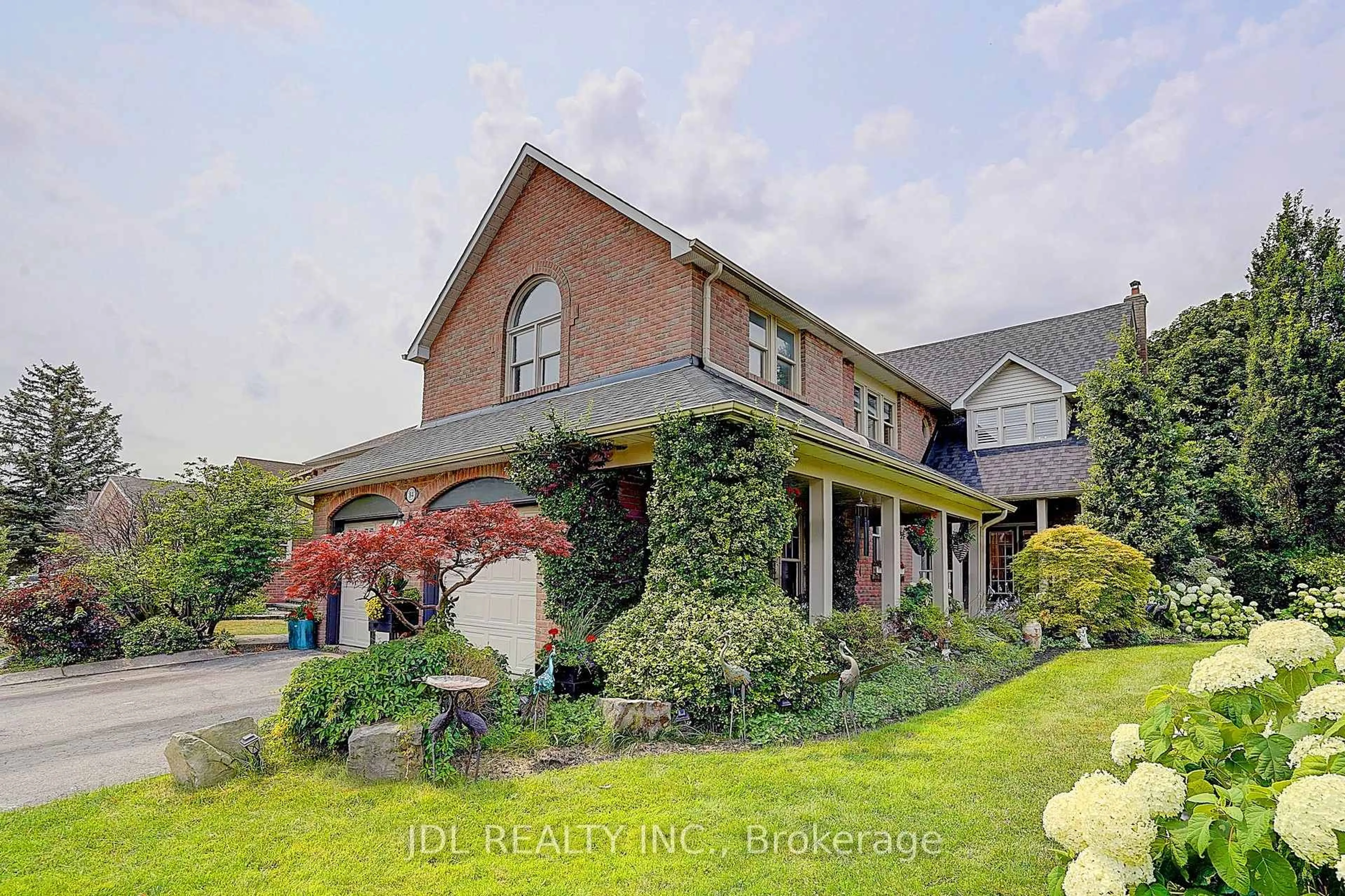 Home with brick exterior material, street for 84 Longwater Chse, Markham Ontario L3R 4A8