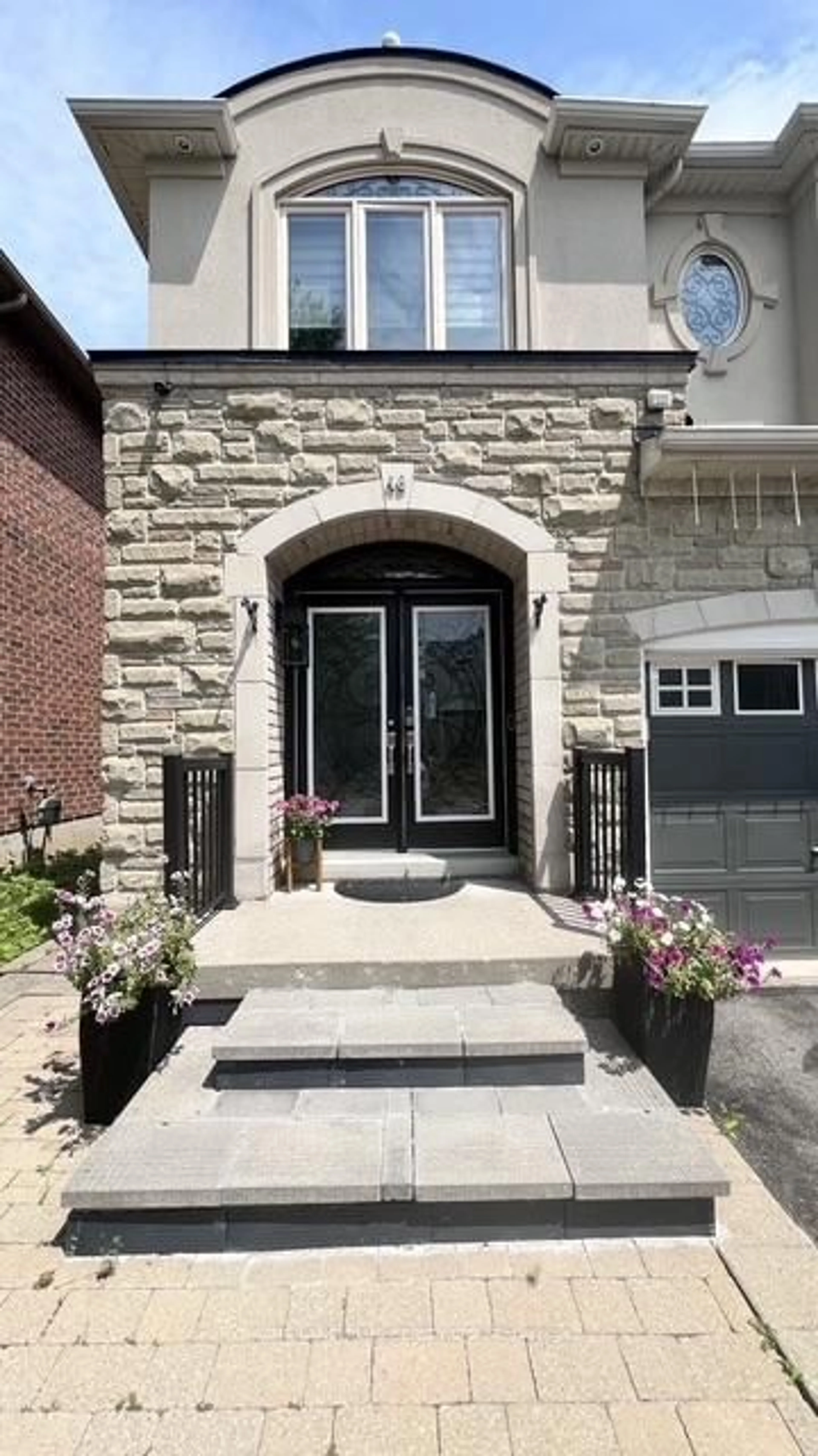 Unknown for 48 Langhorst Cres, Richmond Hill Ontario L4E 0A9