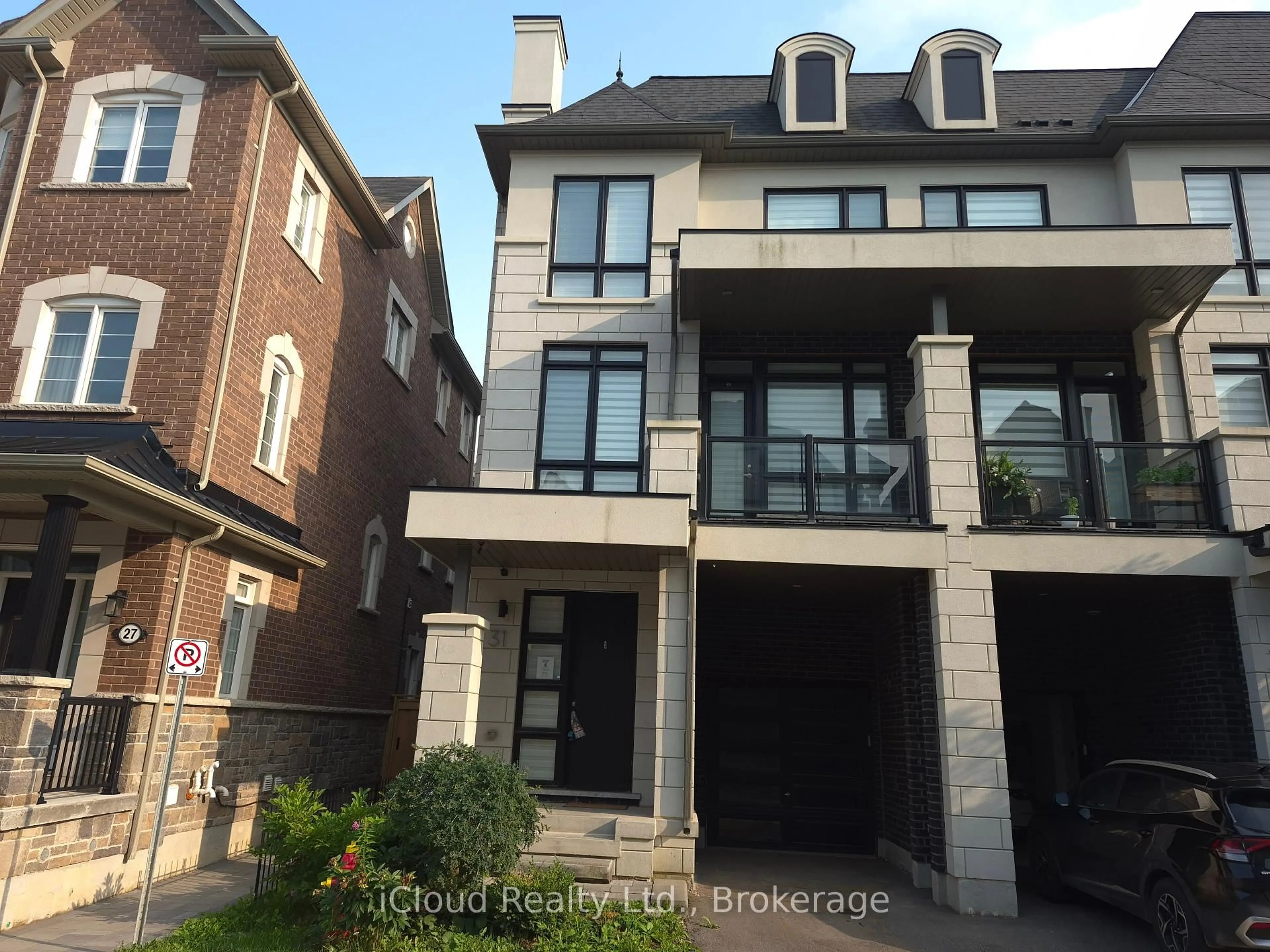 Home with brick exterior material, street for 31 Globemaster Lane, Richmond Hill Ontario L4E 1H4