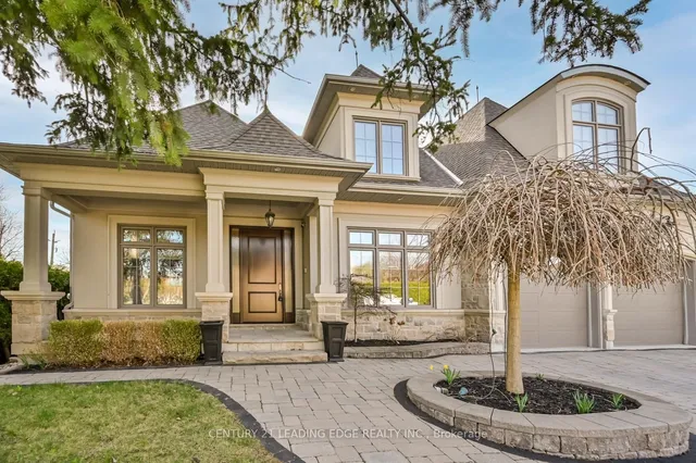 16 Sir Isaac Gate, Markham 3