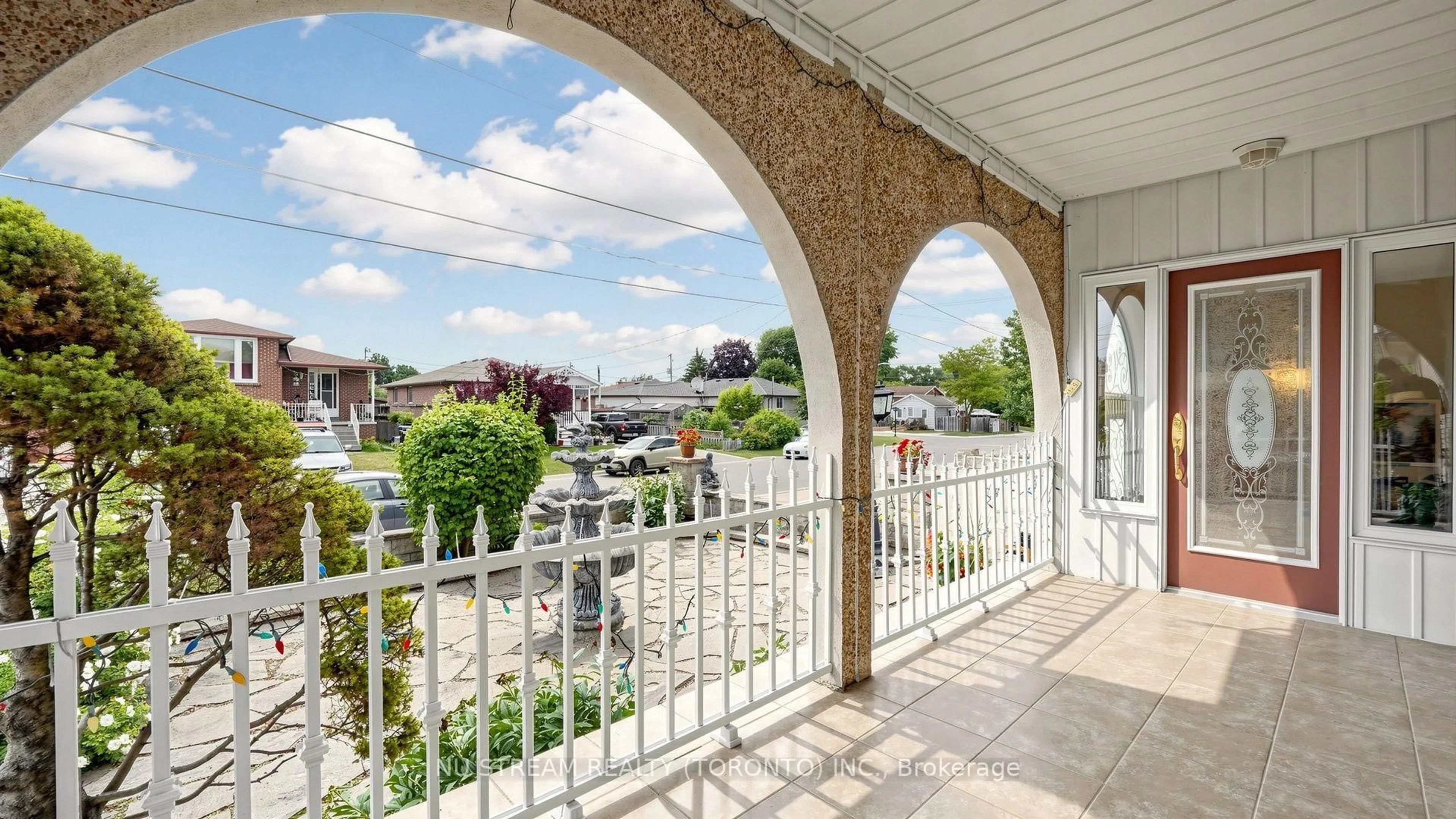 Patio, city buildings view from balcony for 70 Back St, Bradford West Gwillimbury Ontario L3Z 2B7