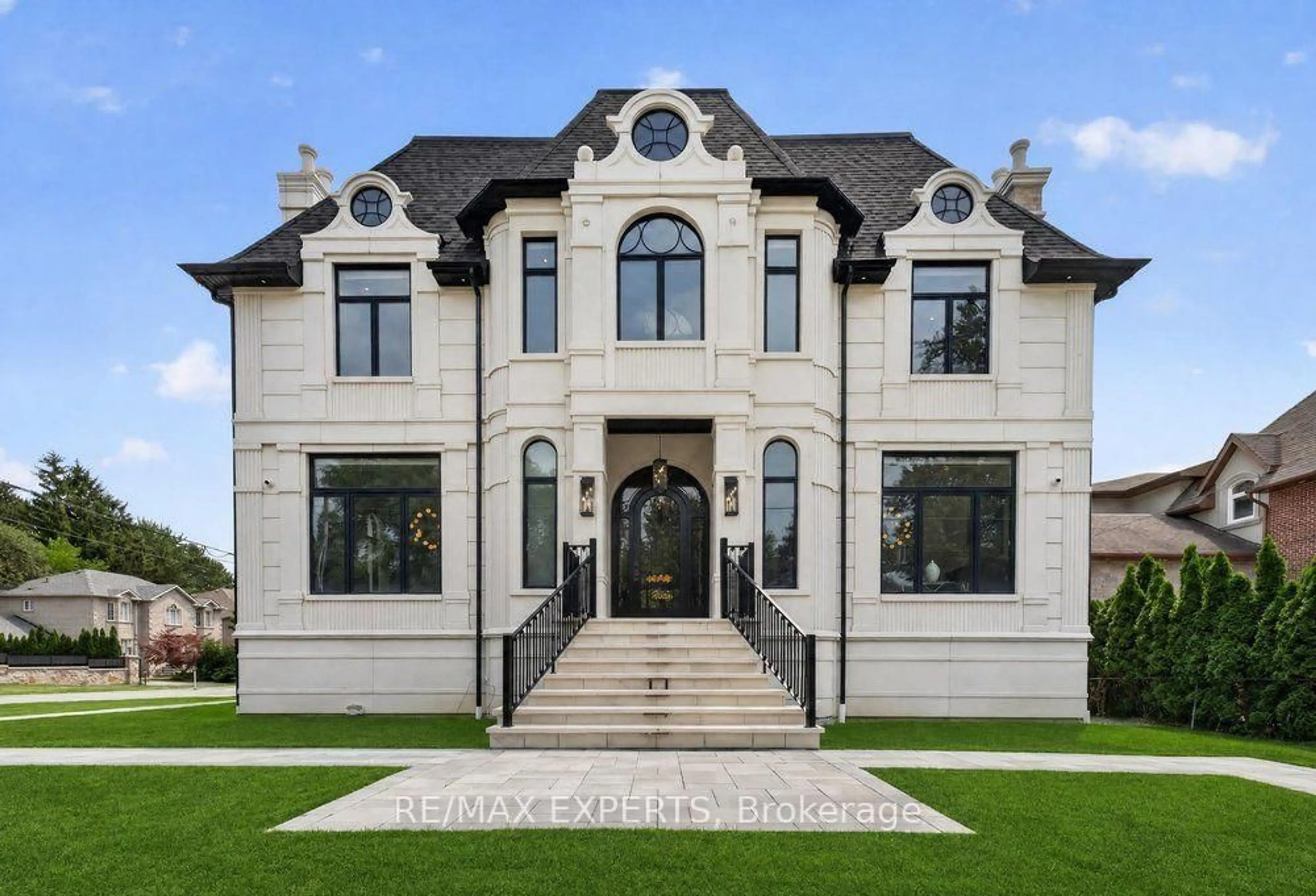 Home with brick exterior material, street for 71 Edgar Ave, Richmond Hill Ontario L4C 6K3