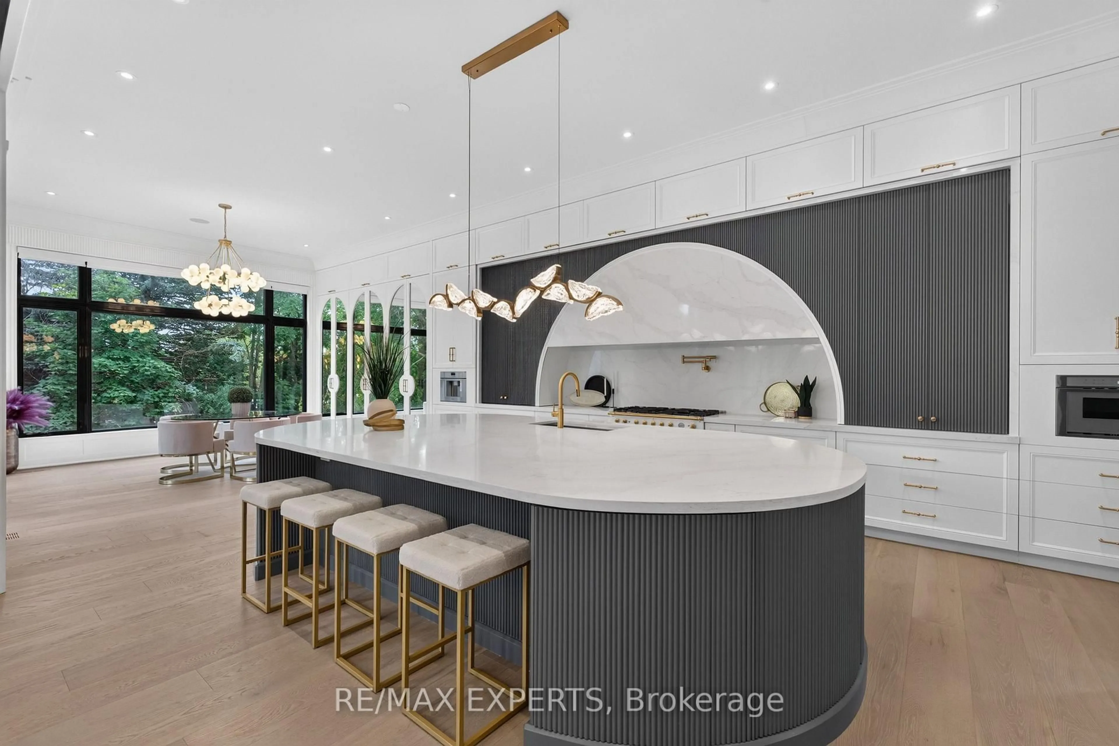 Contemporary kitchen, ceramic/tile floor for 71 Edgar Ave, Richmond Hill Ontario L4C 6K3